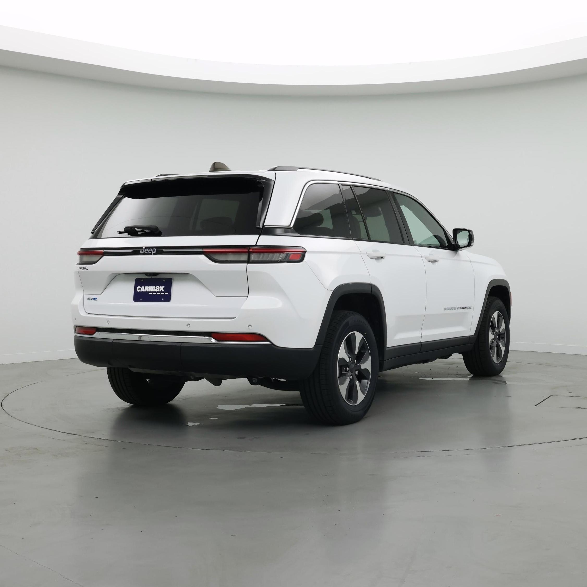 Thumbnail: 2023 Jeep Grand Cherokee - 8