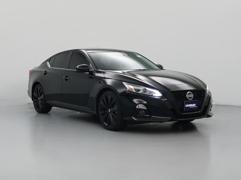 2022 Nissan Altima SR