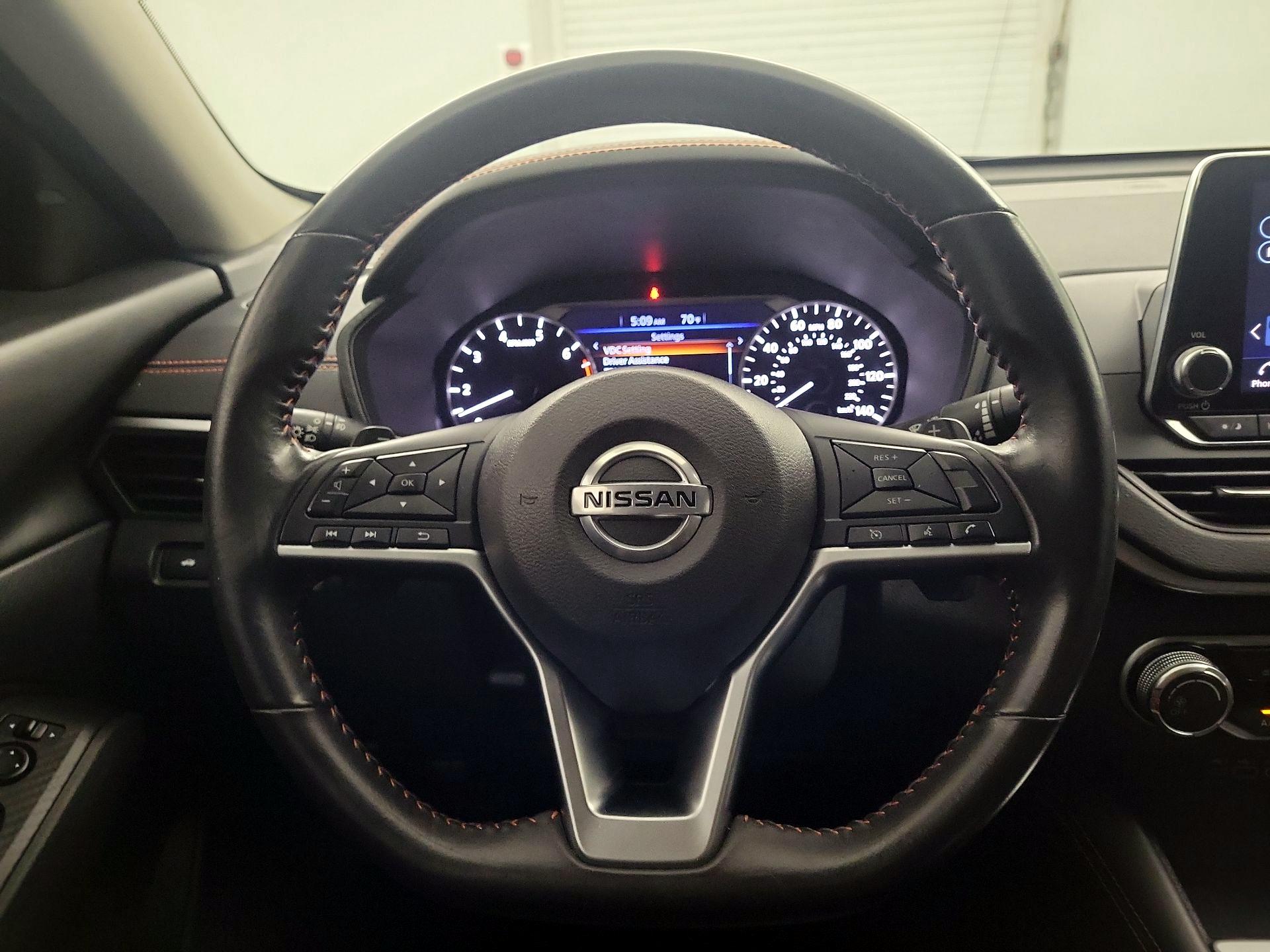 Thumbnail: 2022 Nissan Altima - 10