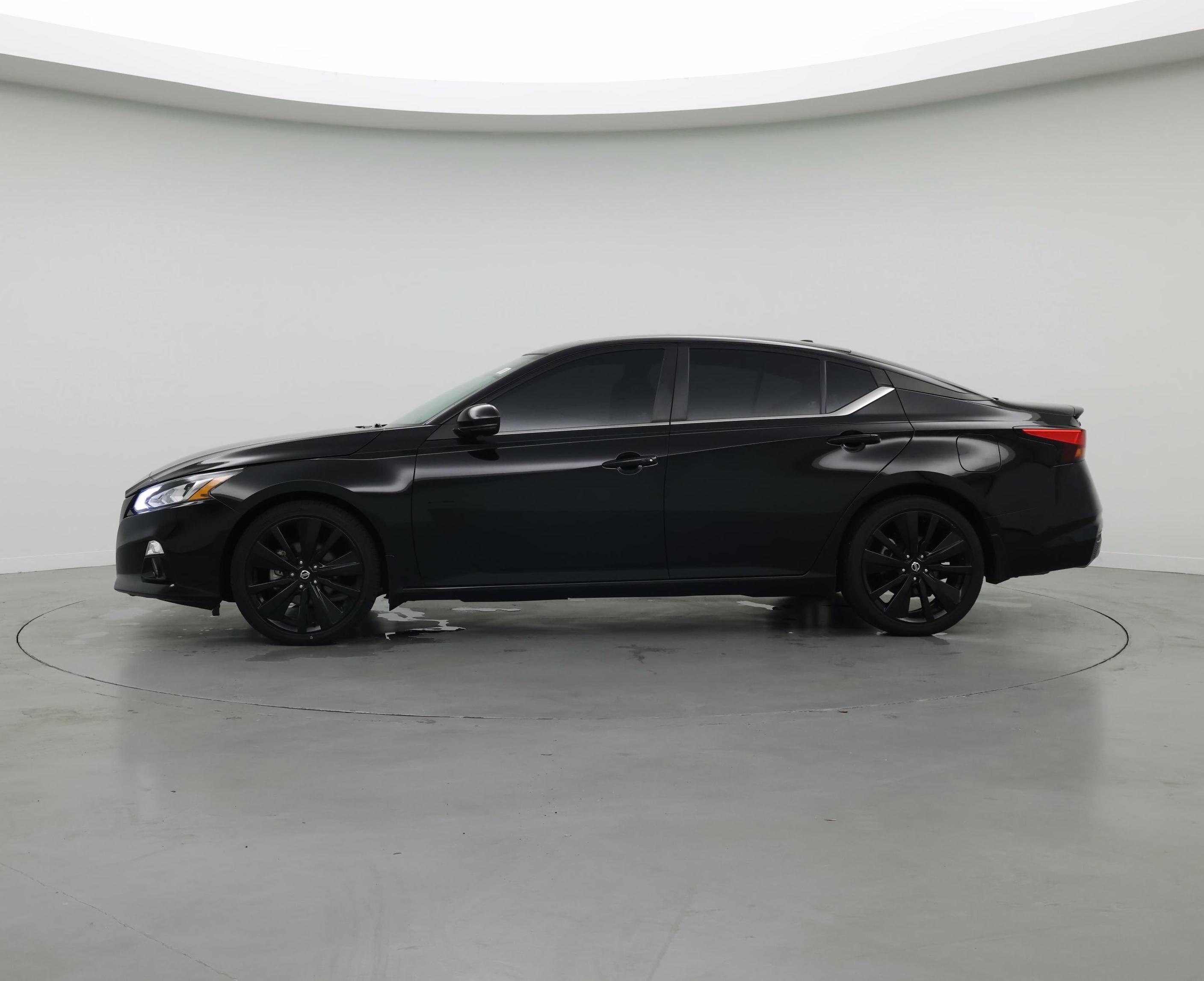 Thumbnail: 2022 Nissan Altima - 3