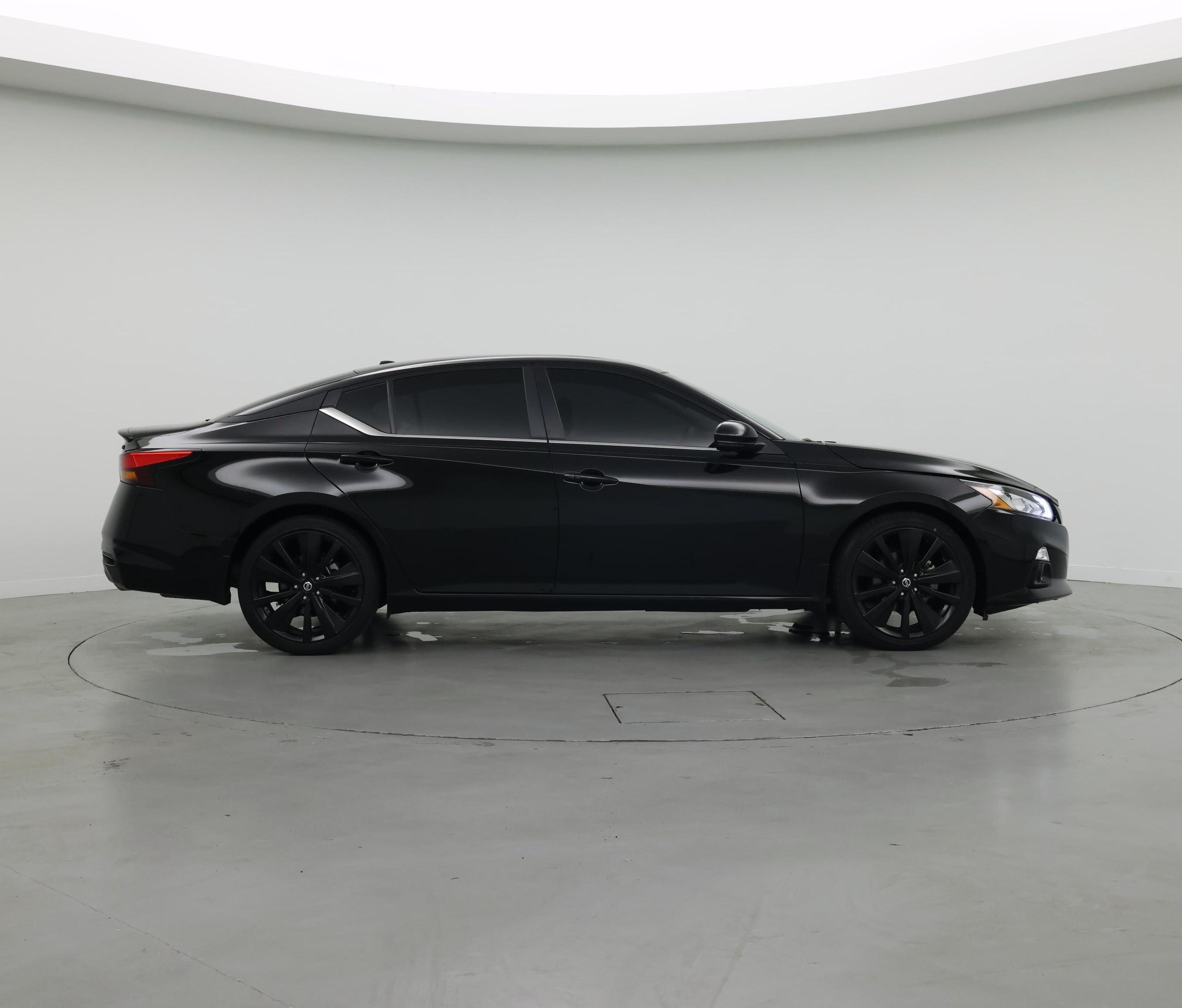 Thumbnail: 2022 Nissan Altima - 7