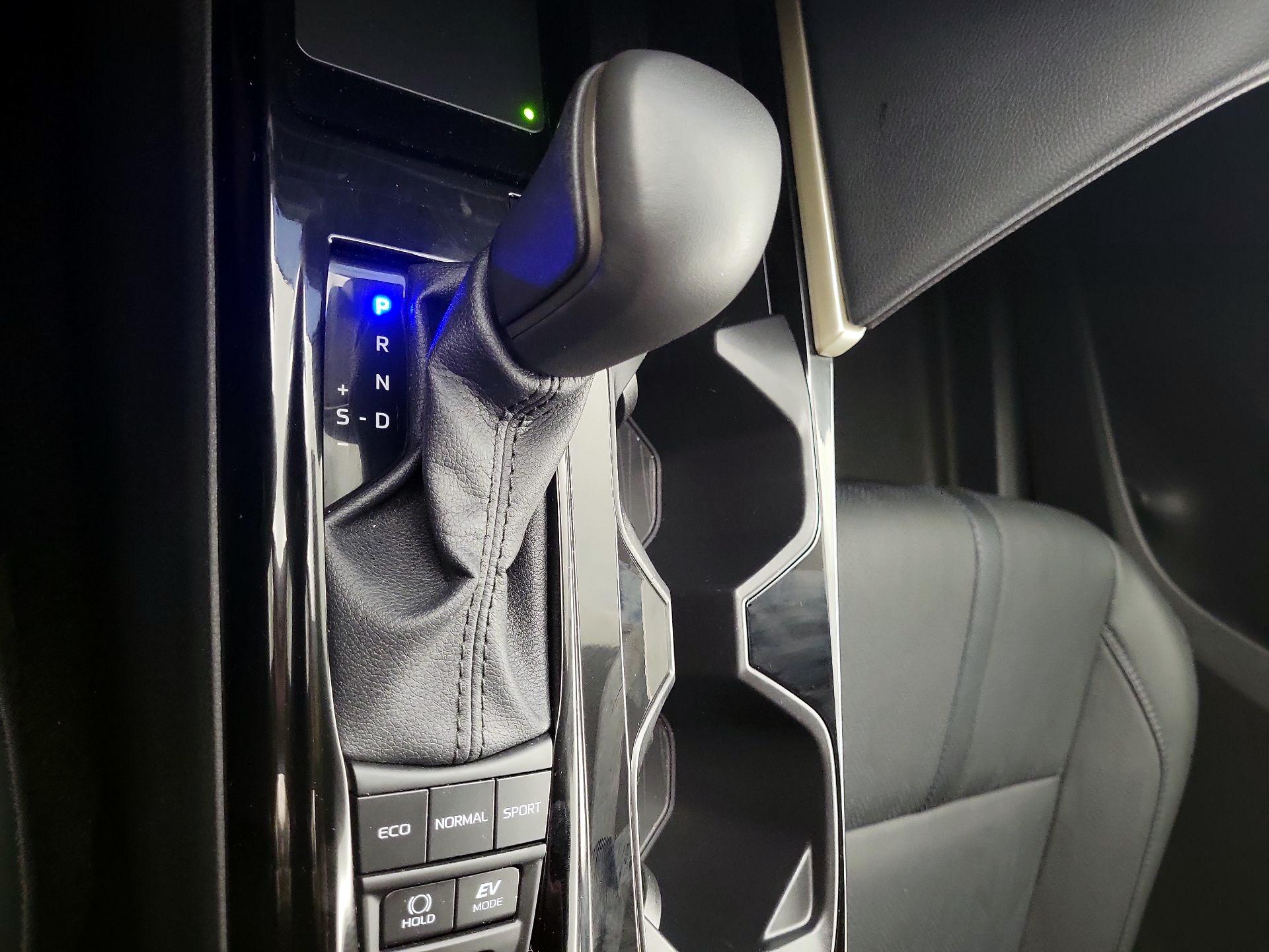 Thumbnail: 2025 Toyota Camry - 18