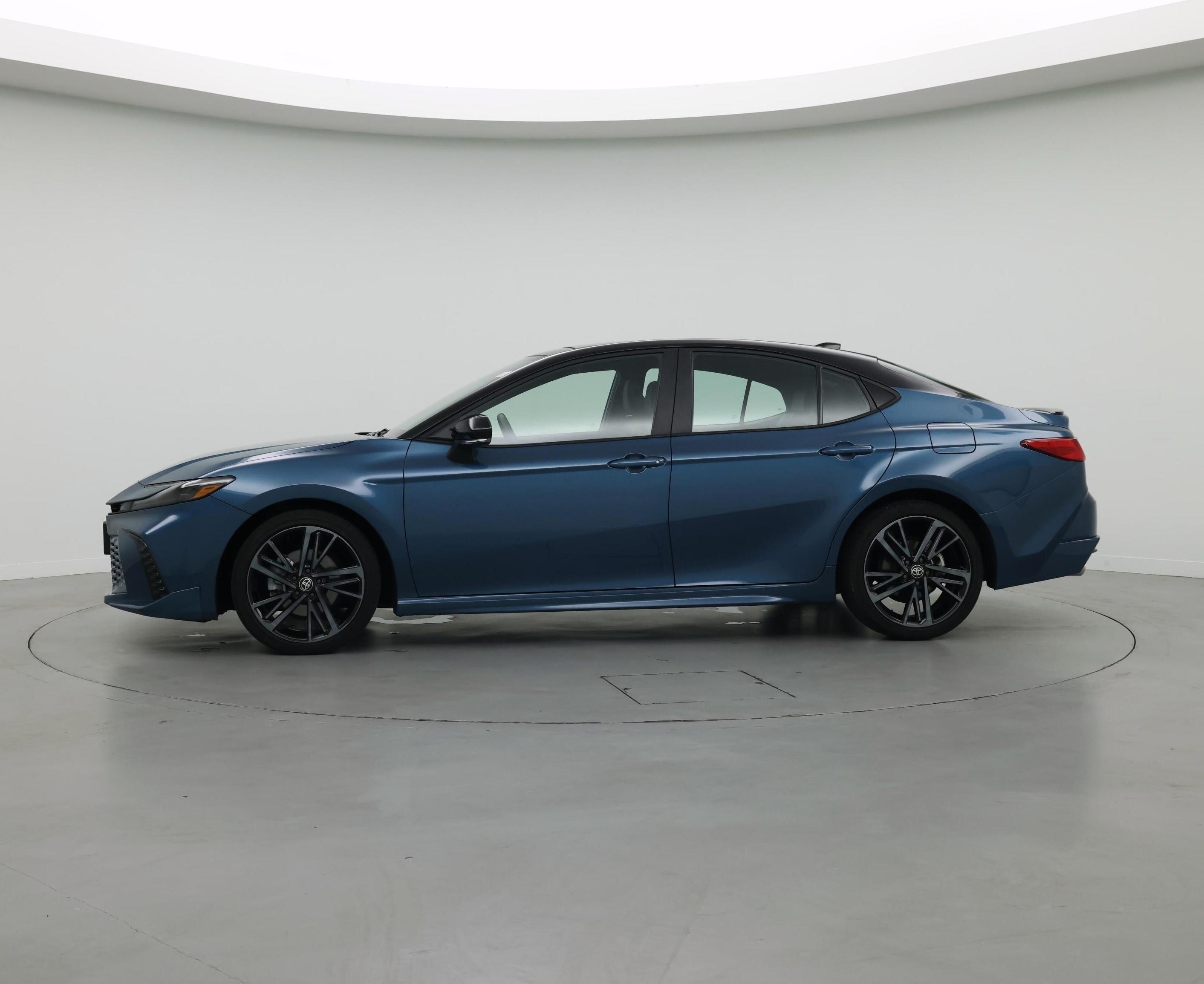 Thumbnail: 2025 Toyota Camry - 3