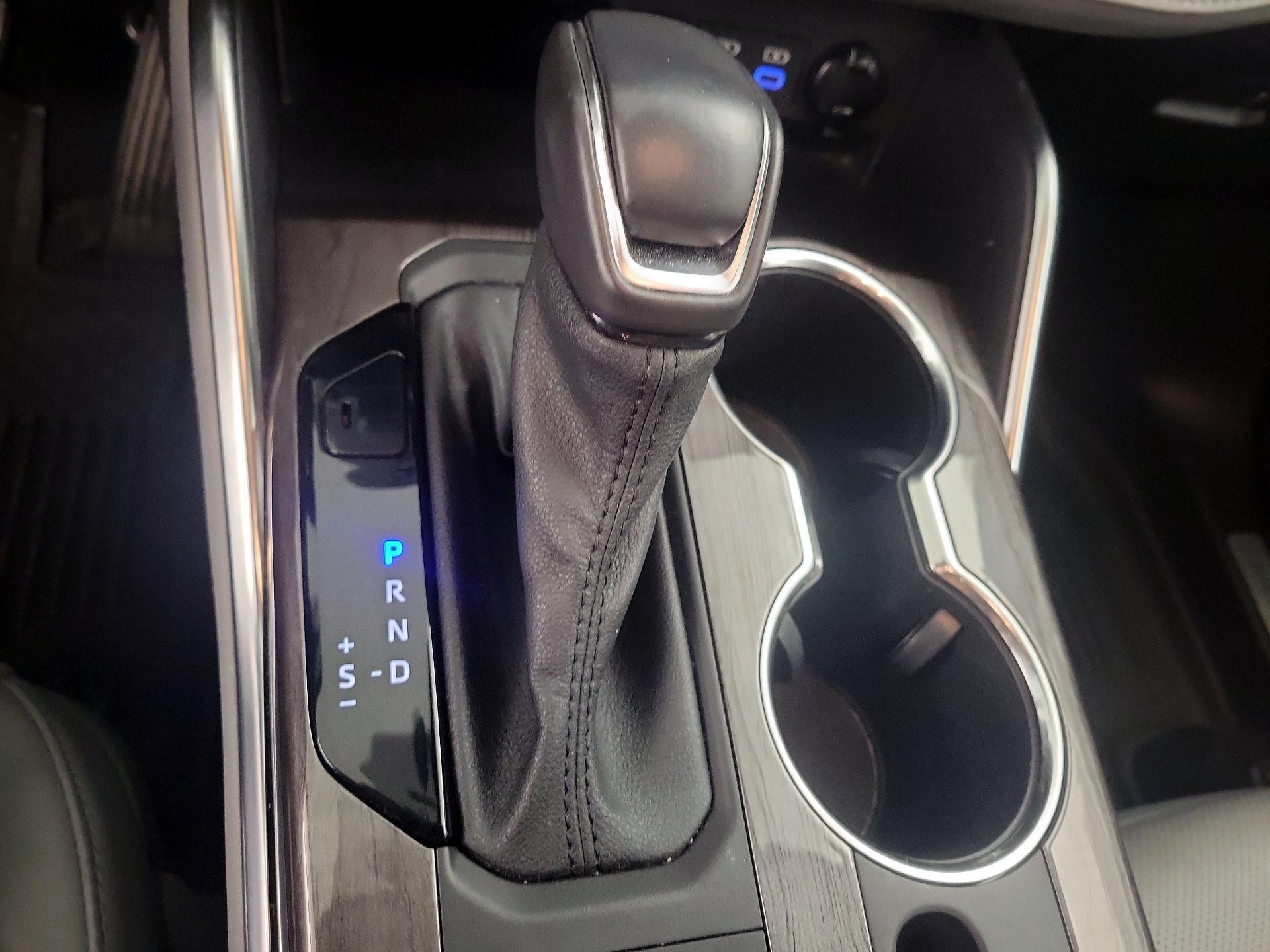 Thumbnail: 2022 Toyota Highlander - 18