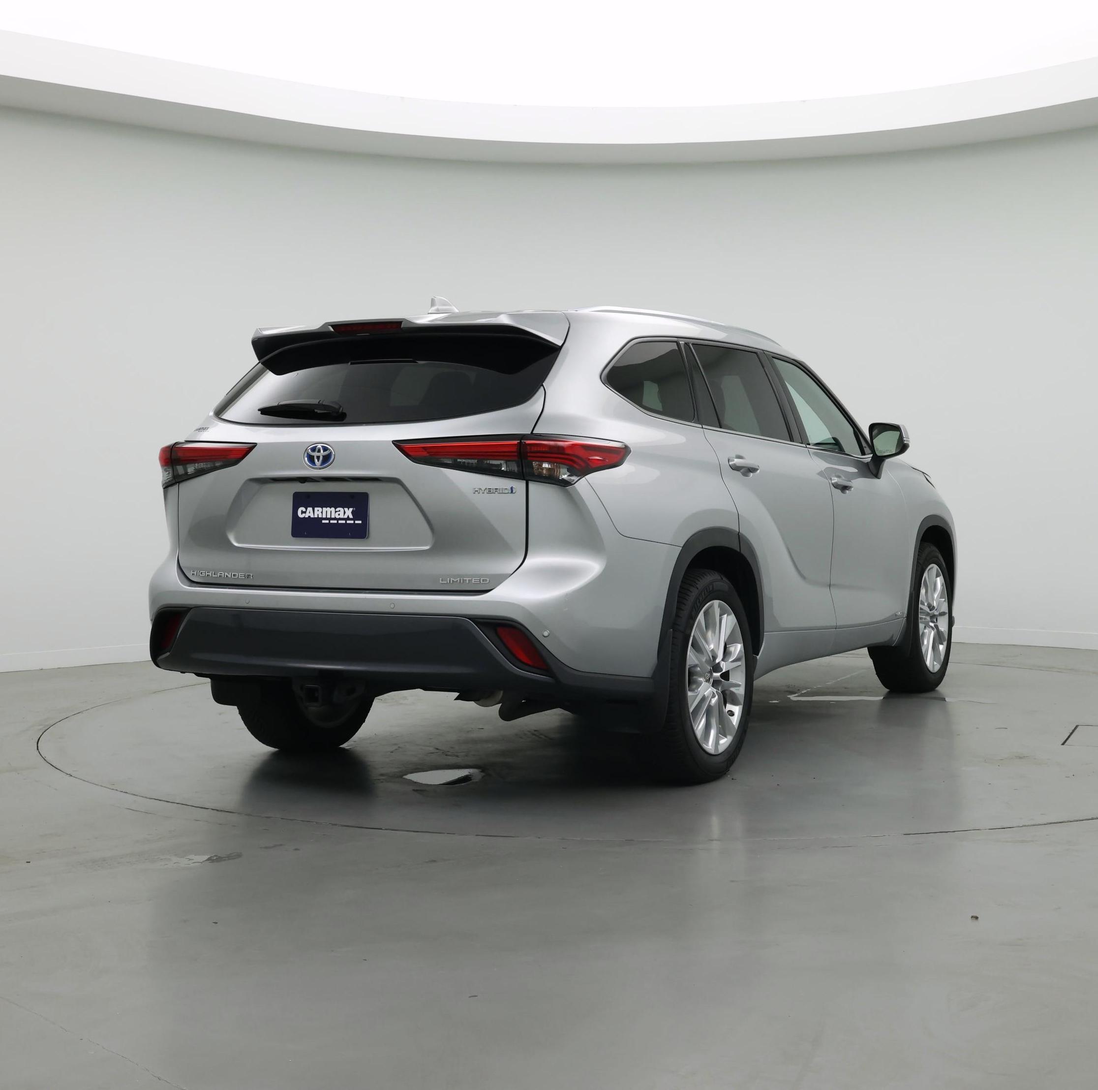 Thumbnail: 2022 Toyota Highlander - 8