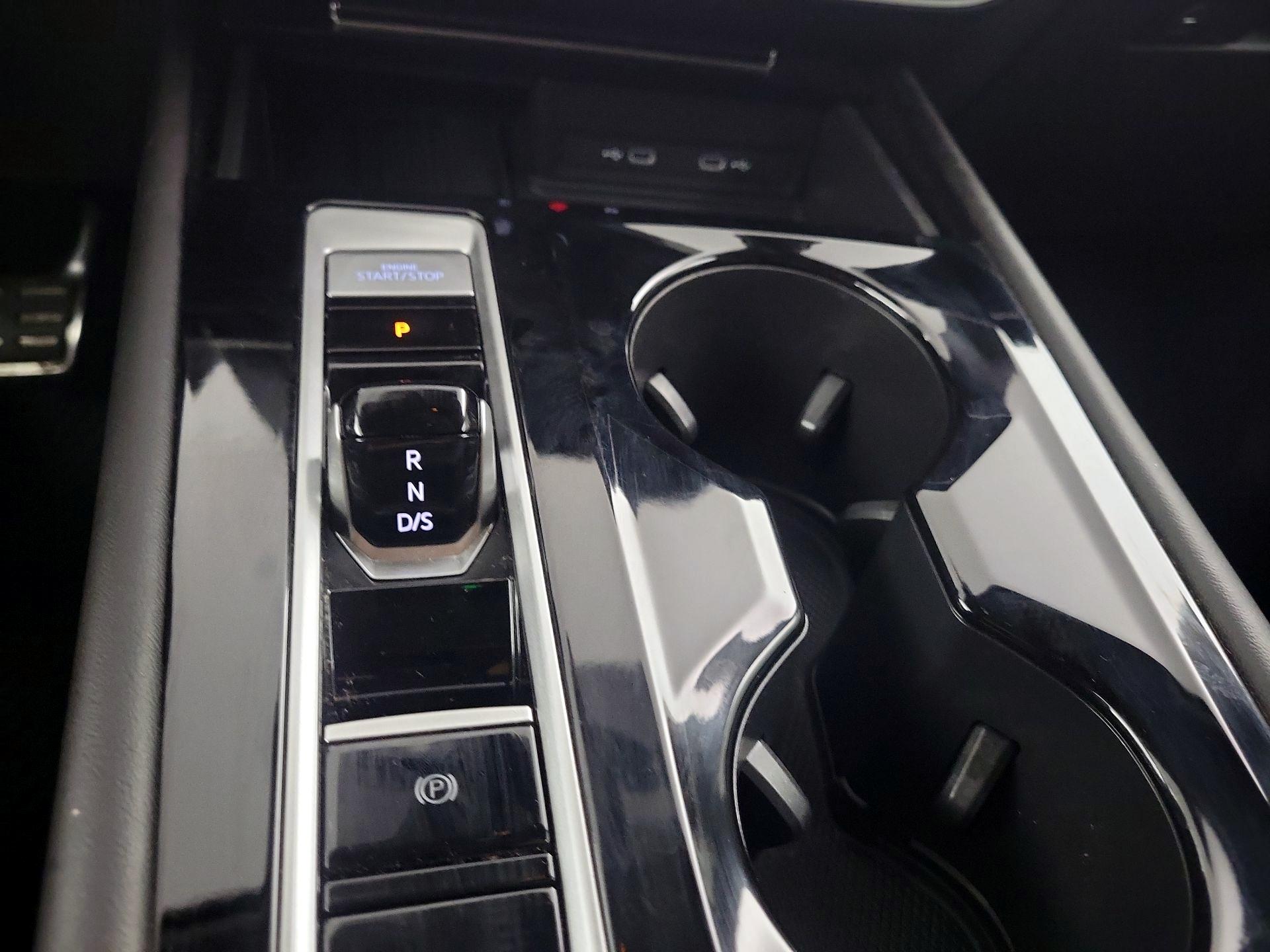 Thumbnail: 2025 Volkswagen Atlas - 17