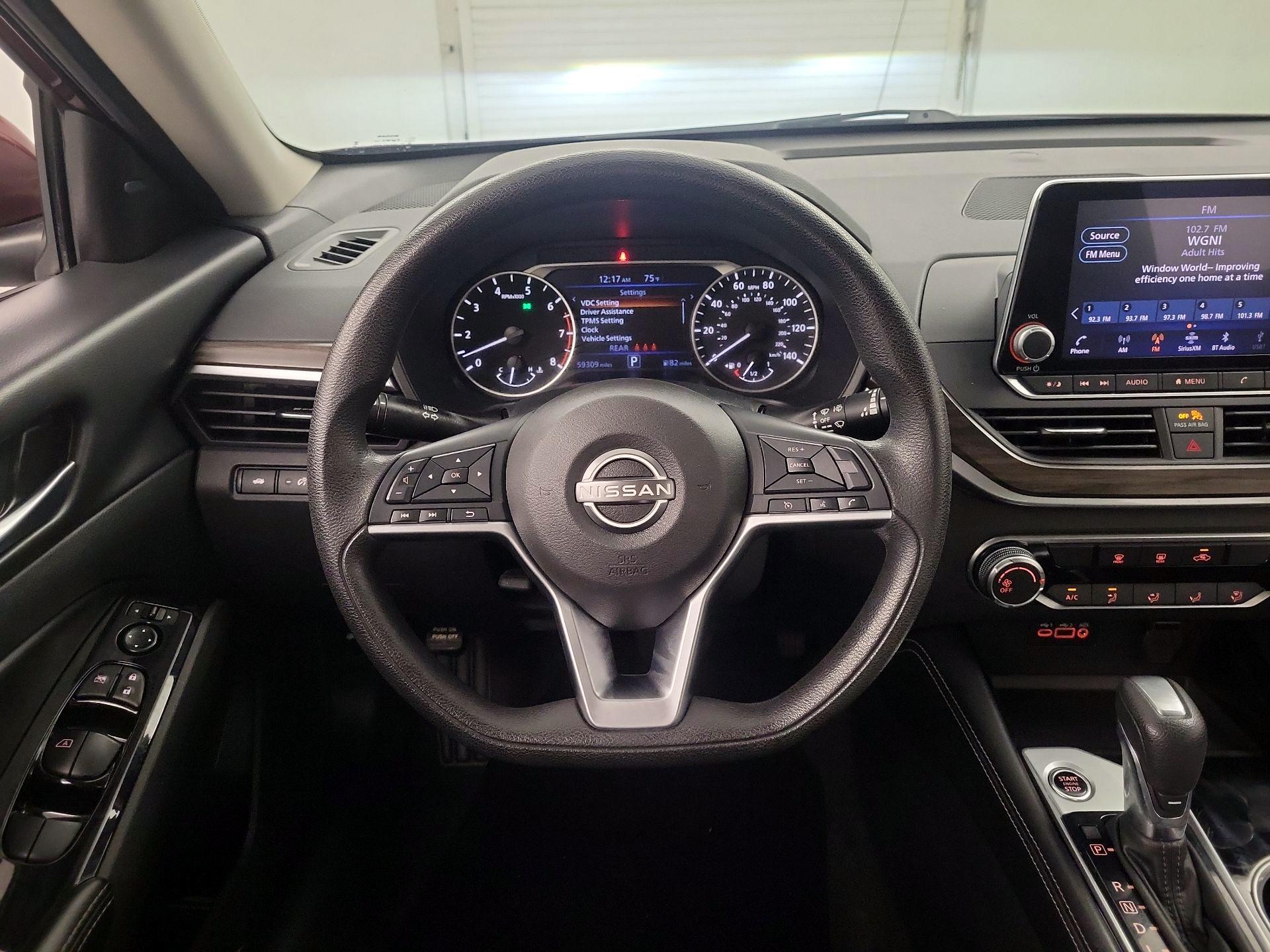 Thumbnail: 2023 Nissan Altima - 10