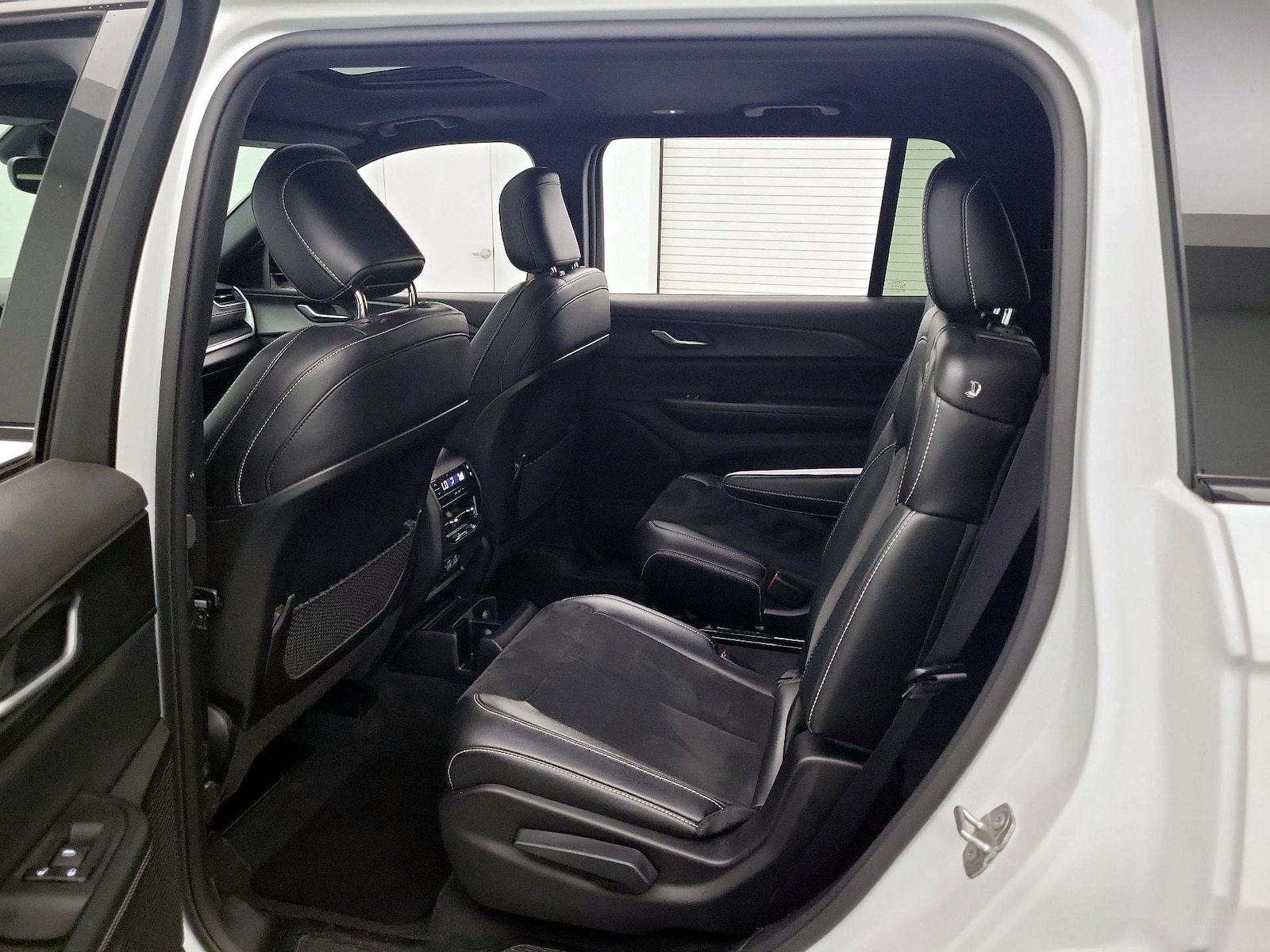 Rear Air Conditioning