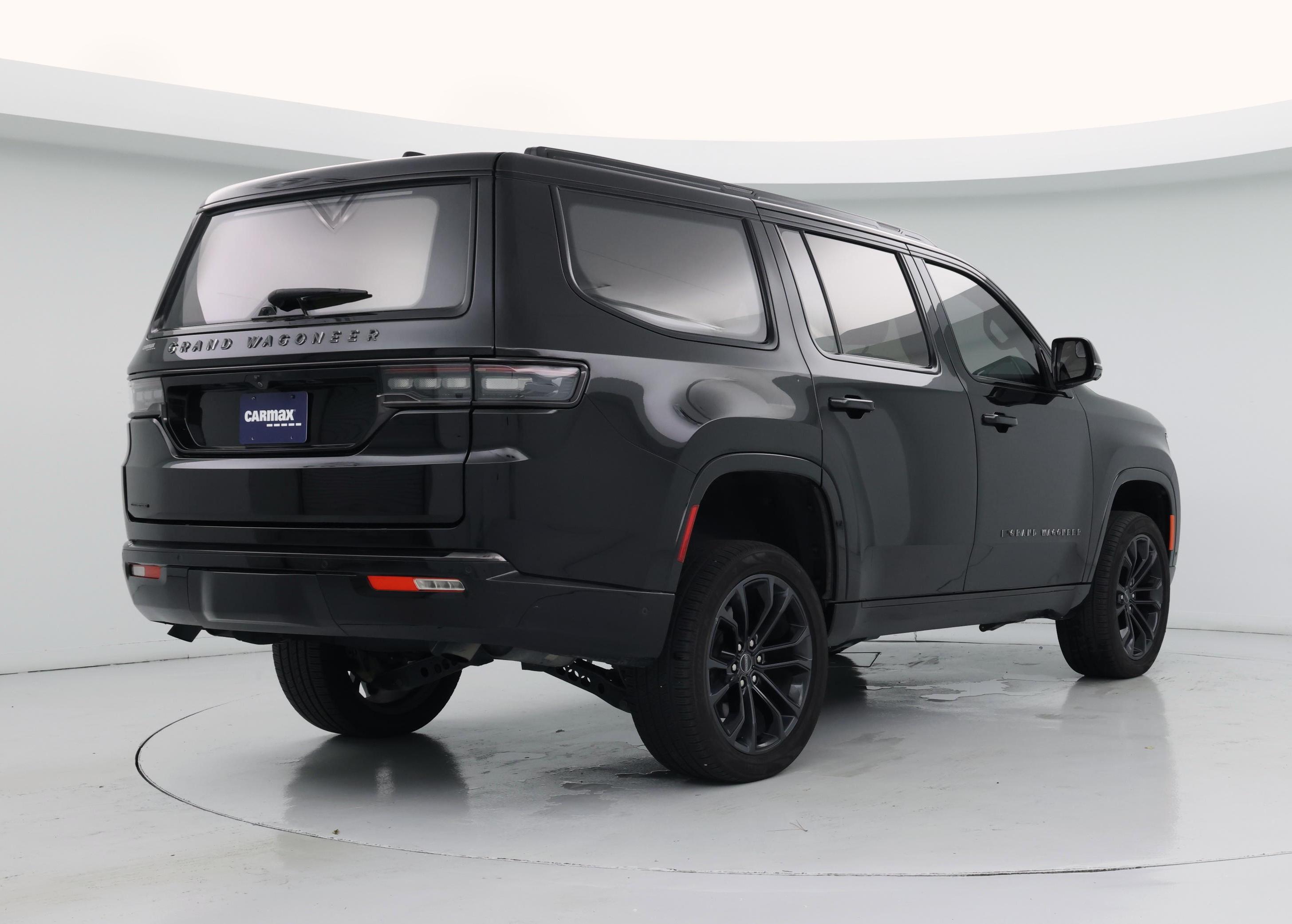 Thumbnail: 2023 Jeep Grand Wagoneer - 8