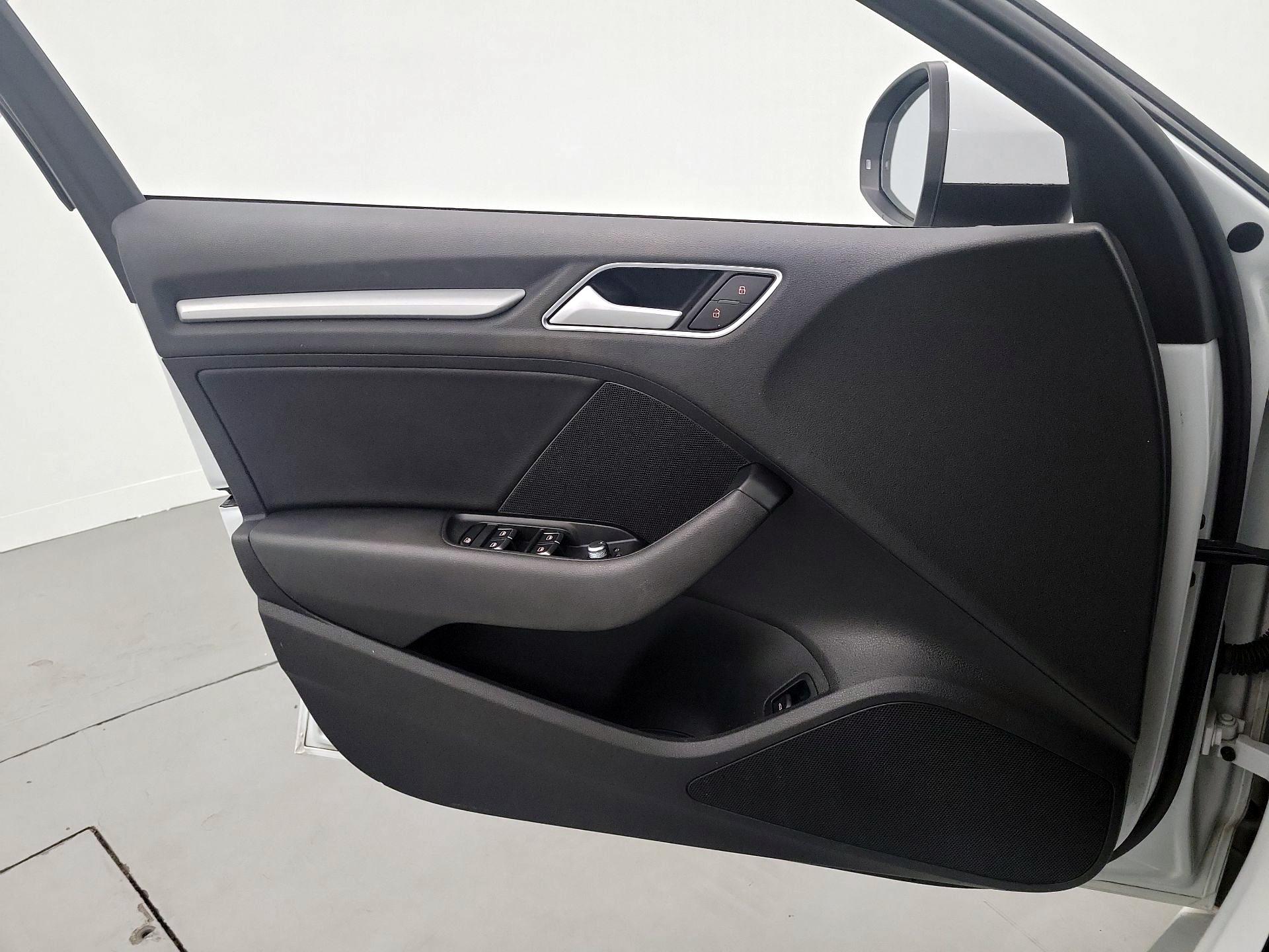 Thumbnail: 2016 Audi A3 - 12