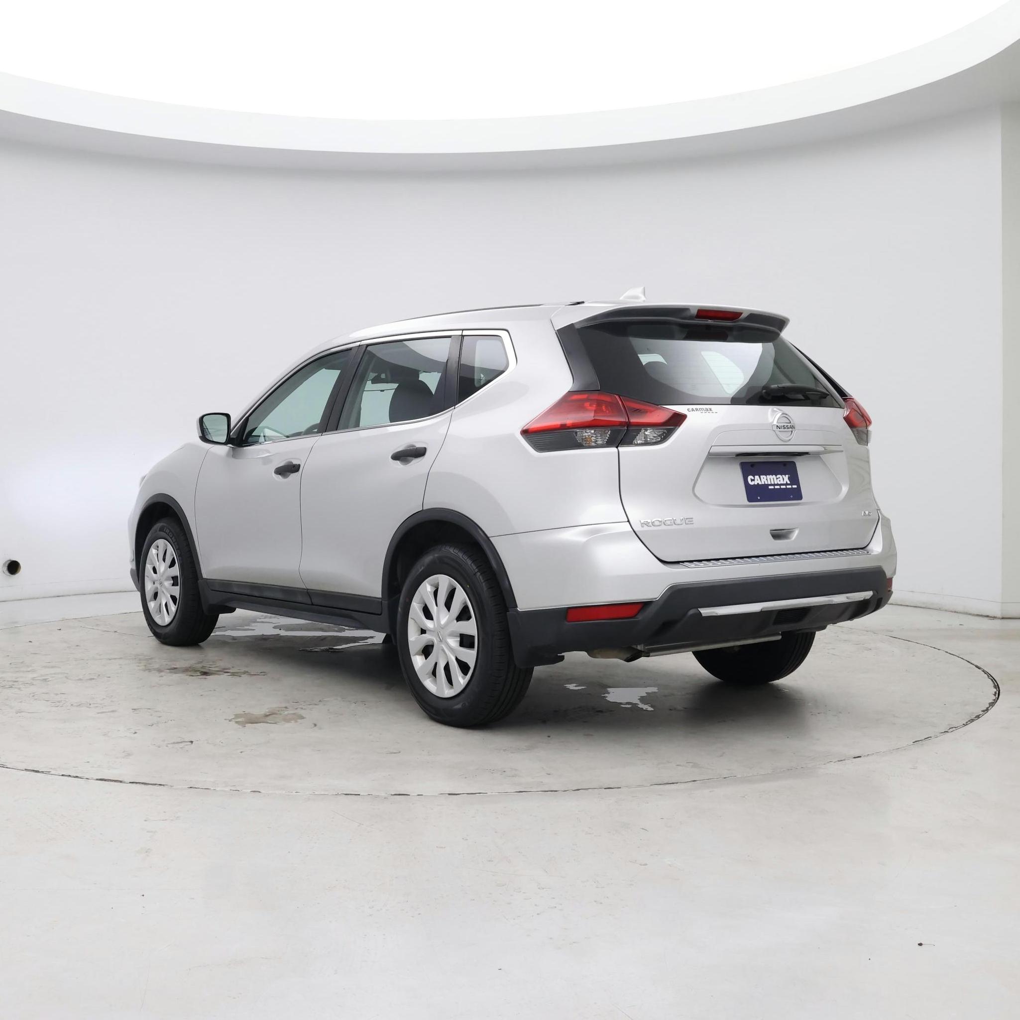 Thumbnail: 2017 Nissan Rogue - 2