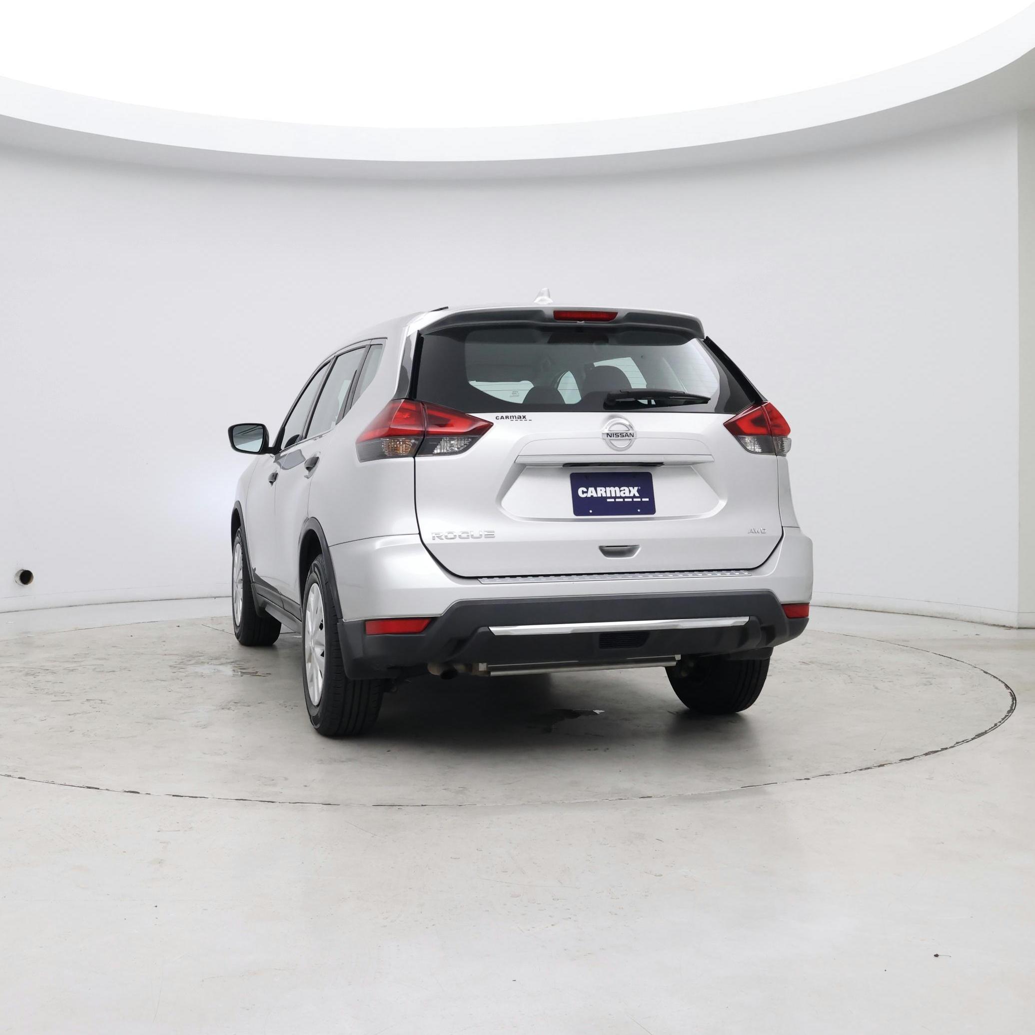 Thumbnail: 2017 Nissan Rogue - 6