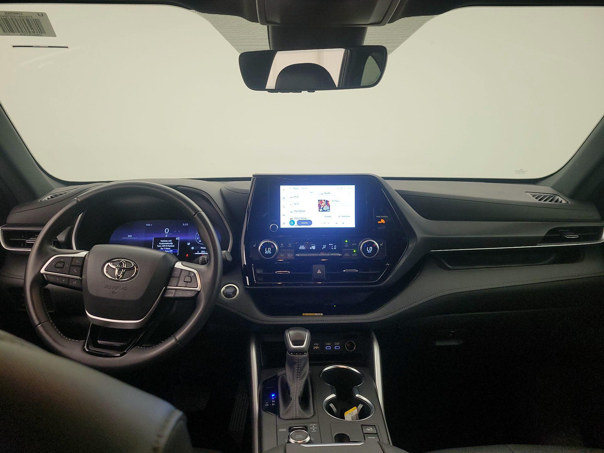 Thumbnail: 2025 Toyota Highlander - 9