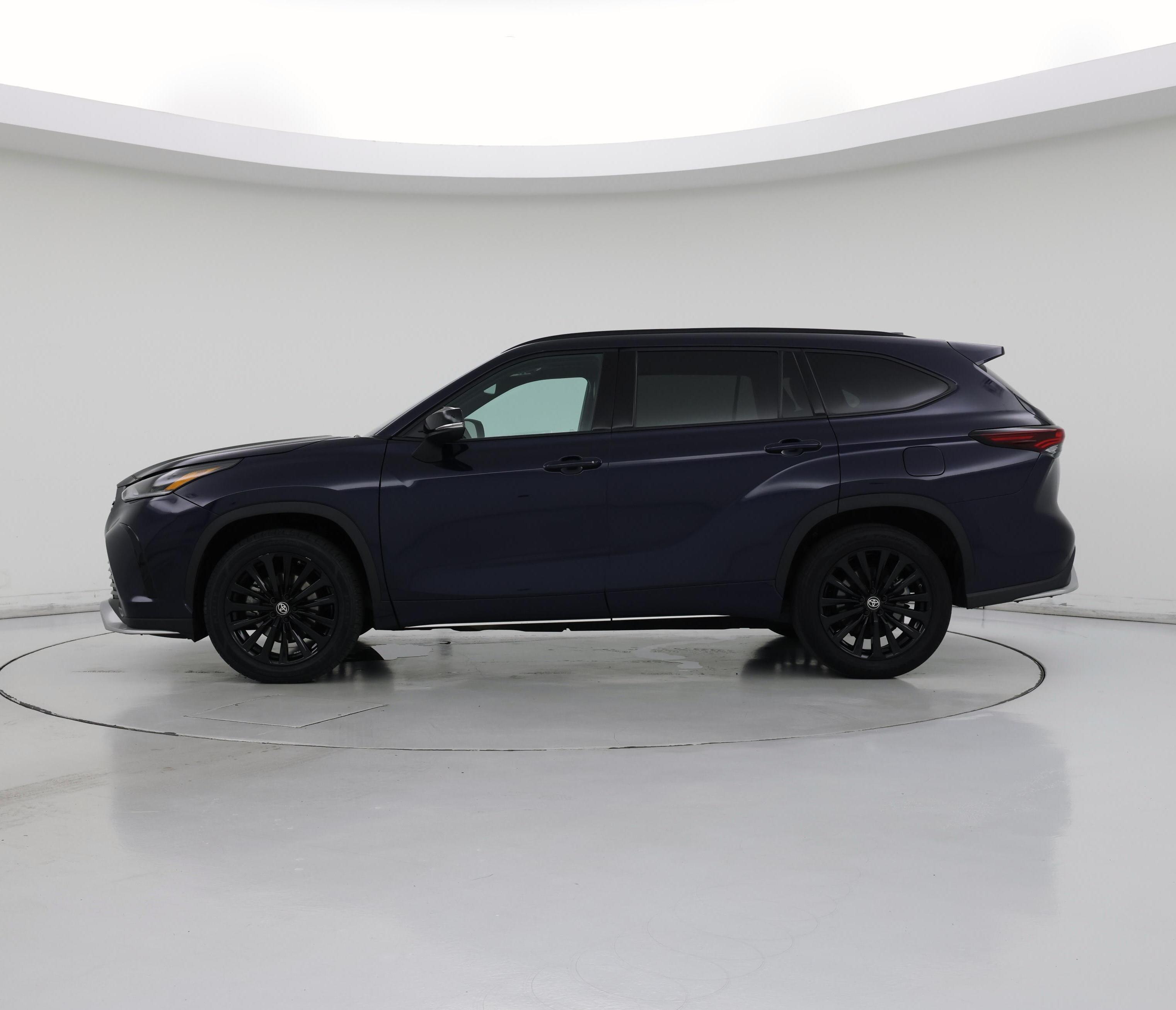 Thumbnail: 2025 Toyota Highlander - 3