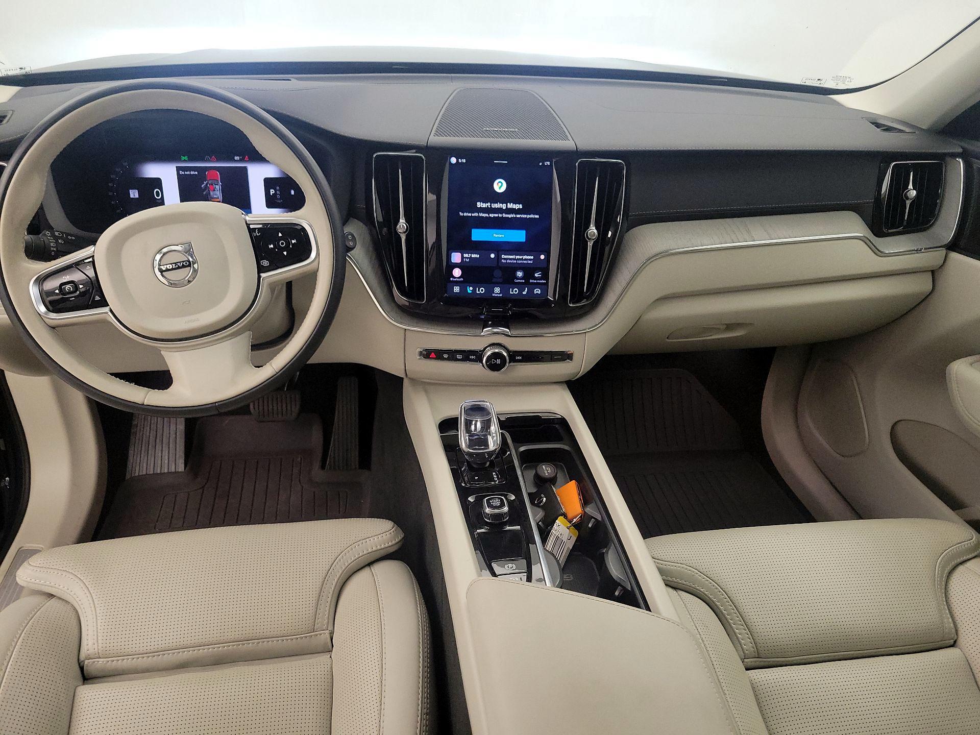 Thumbnail: 2025 Volvo XC60 - 9