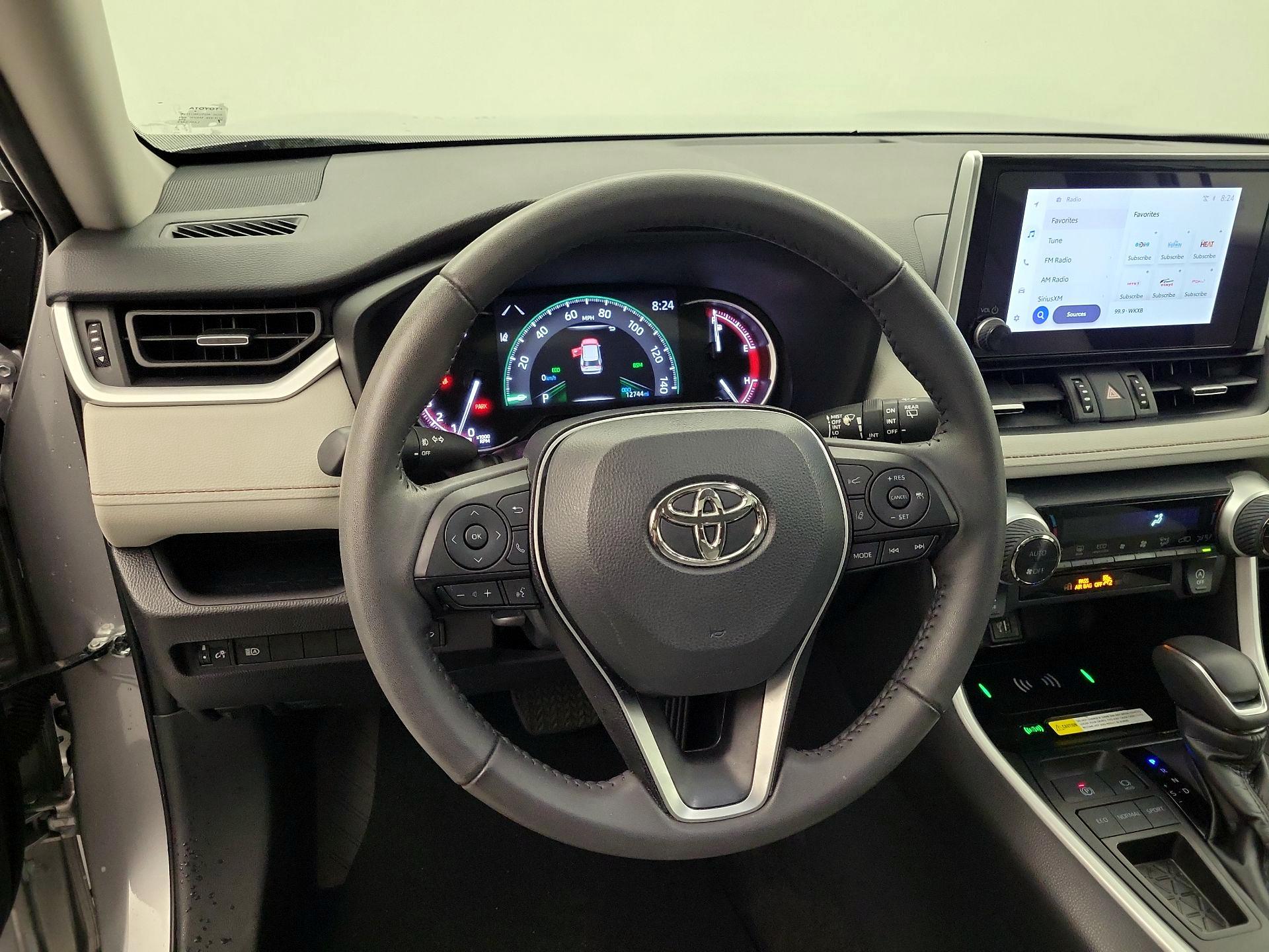 Thumbnail: 2024 Toyota RAV4 - 10