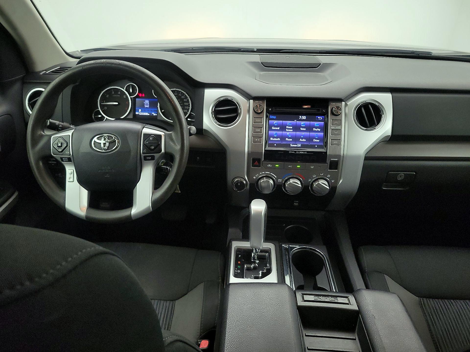 Thumbnail: 2015 Toyota Tundra - 10
