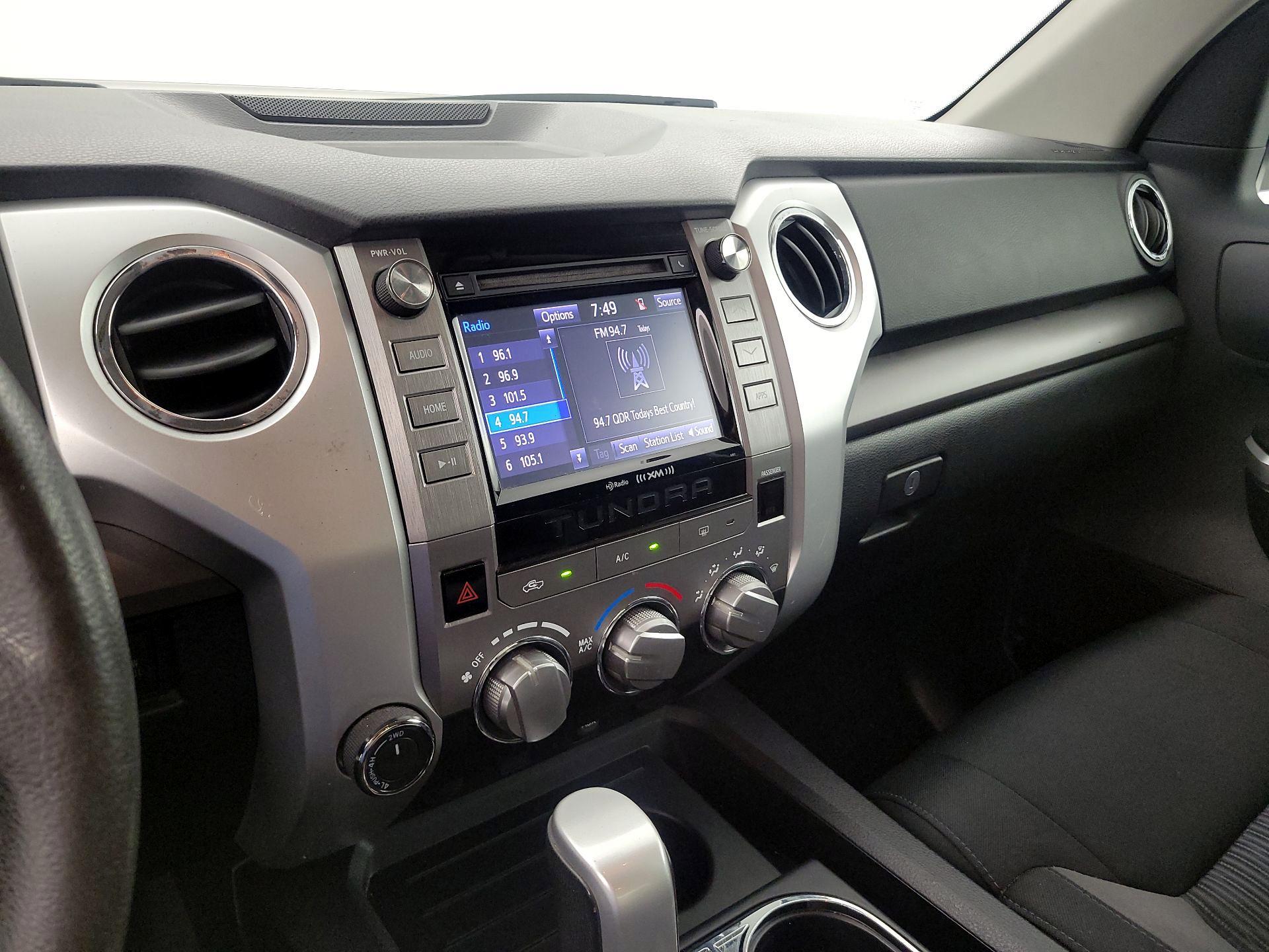 Thumbnail: 2015 Toyota Tundra - 15