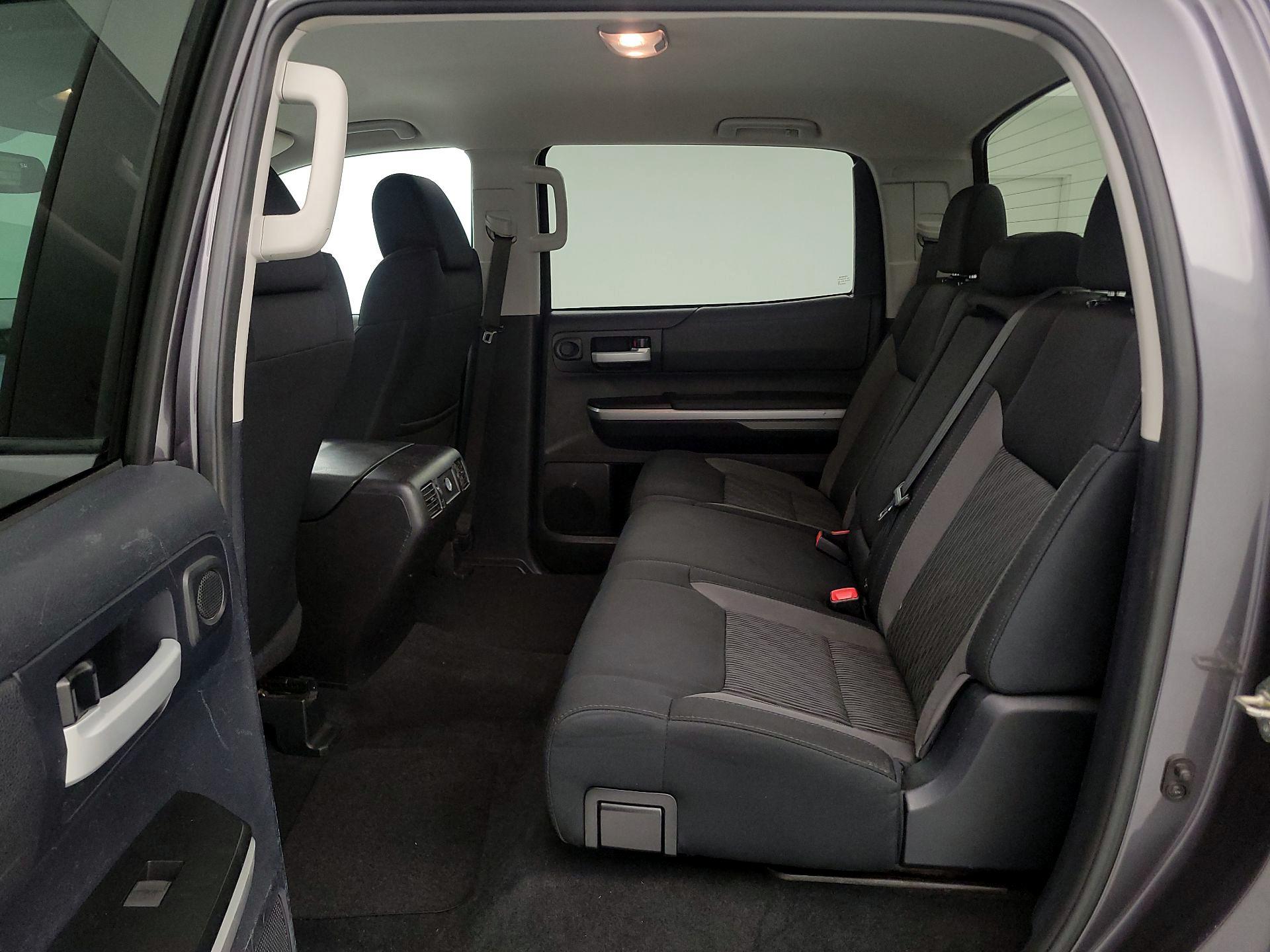 Thumbnail: 2015 Toyota Tundra - 19
