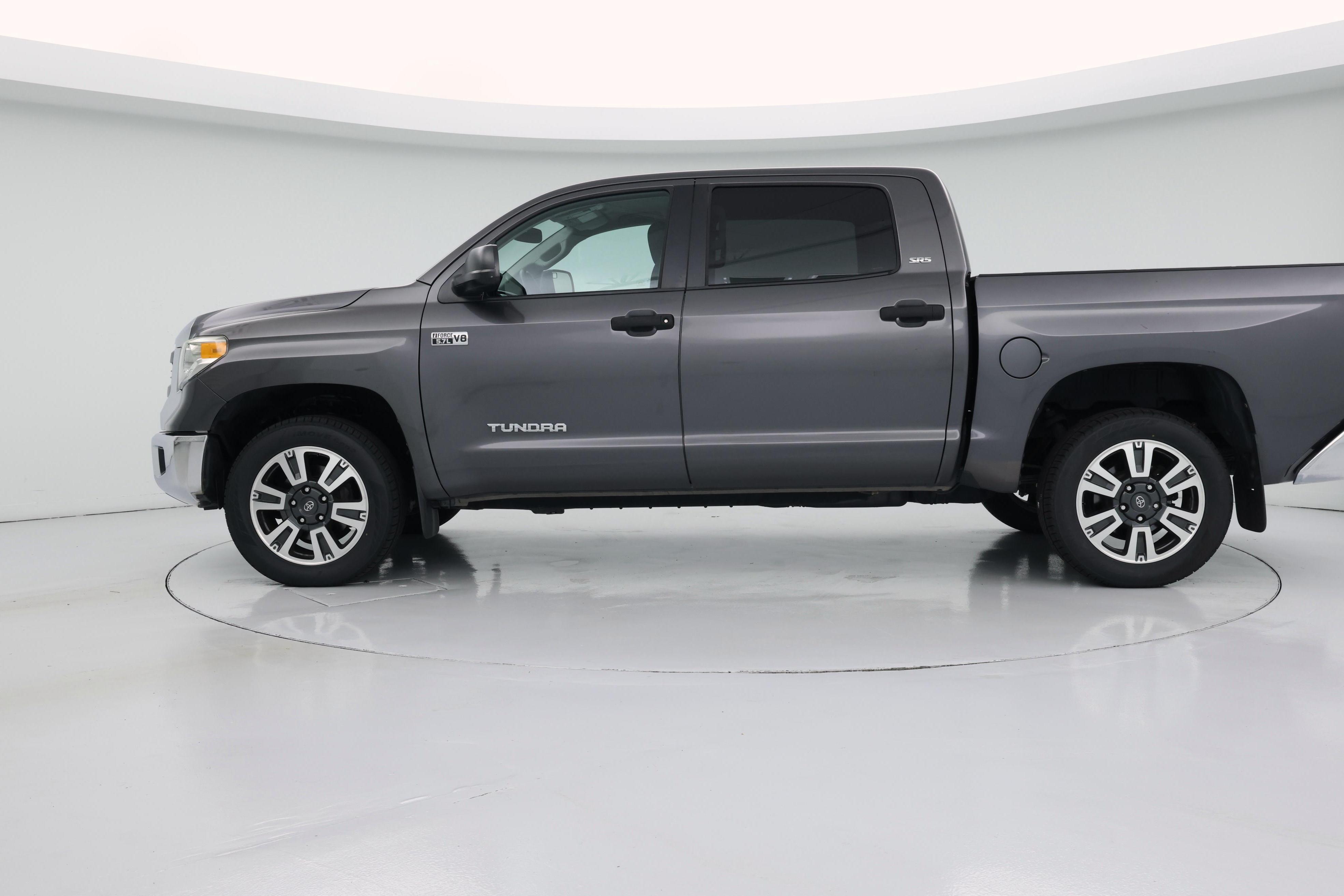 Thumbnail: 2015 Toyota Tundra - 3