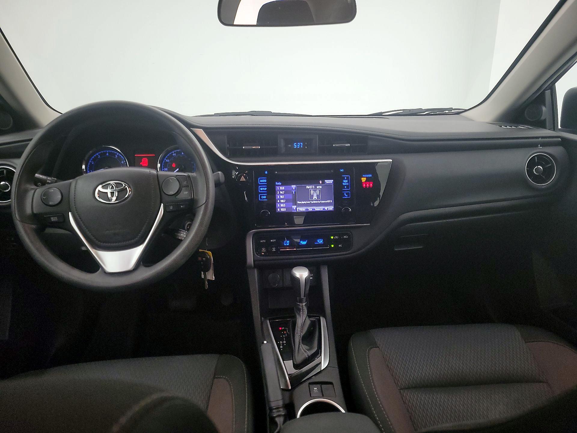 Thumbnail: 2018 Toyota Corolla - 9