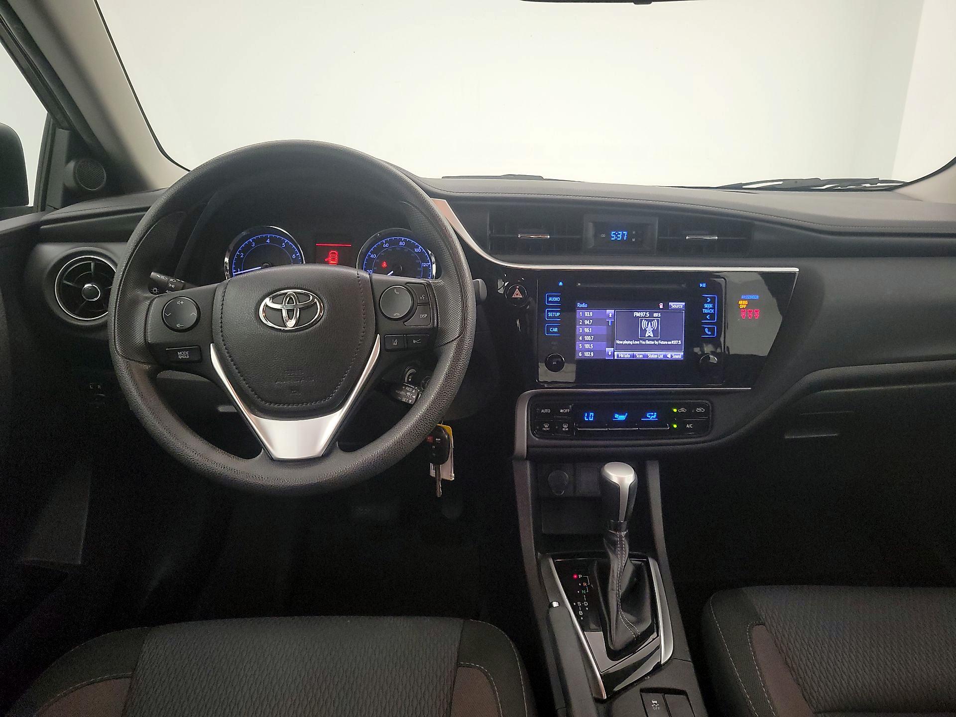 Thumbnail: 2018 Toyota Corolla - 10
