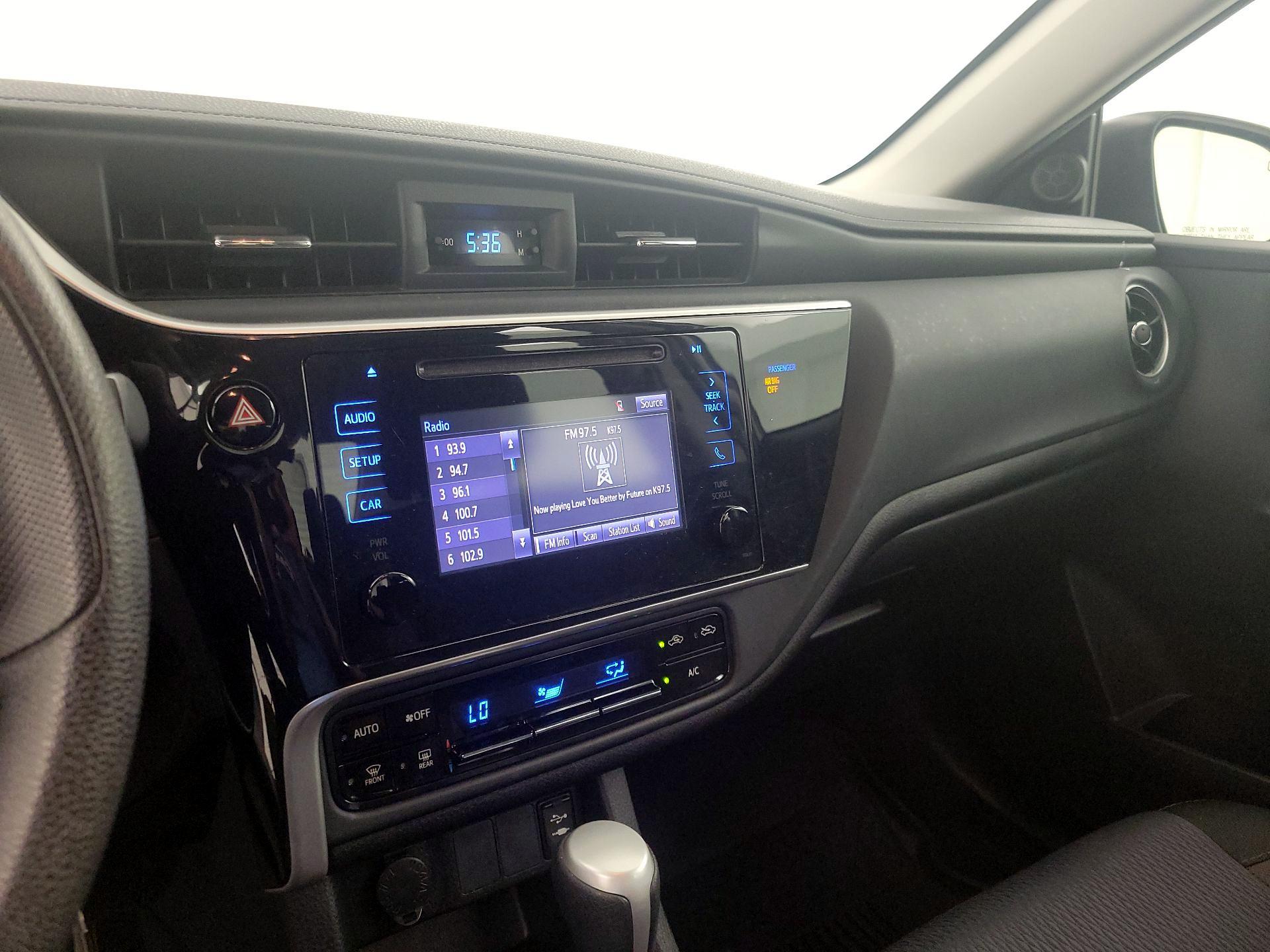 Thumbnail: 2018 Toyota Corolla - 15
