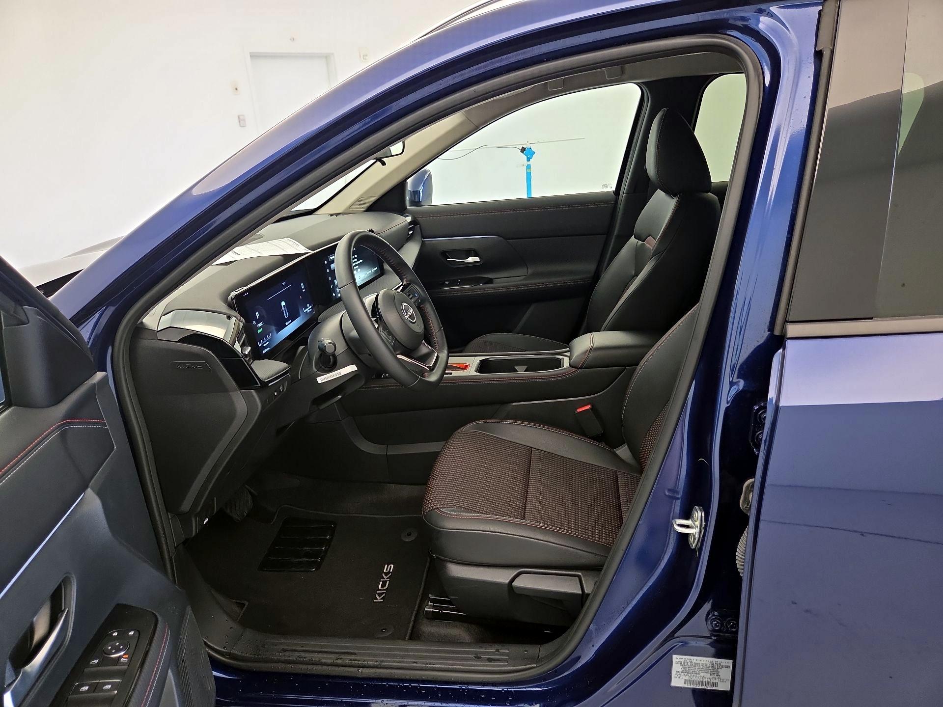 Thumbnail: 2025 Nissan Kicks - 11