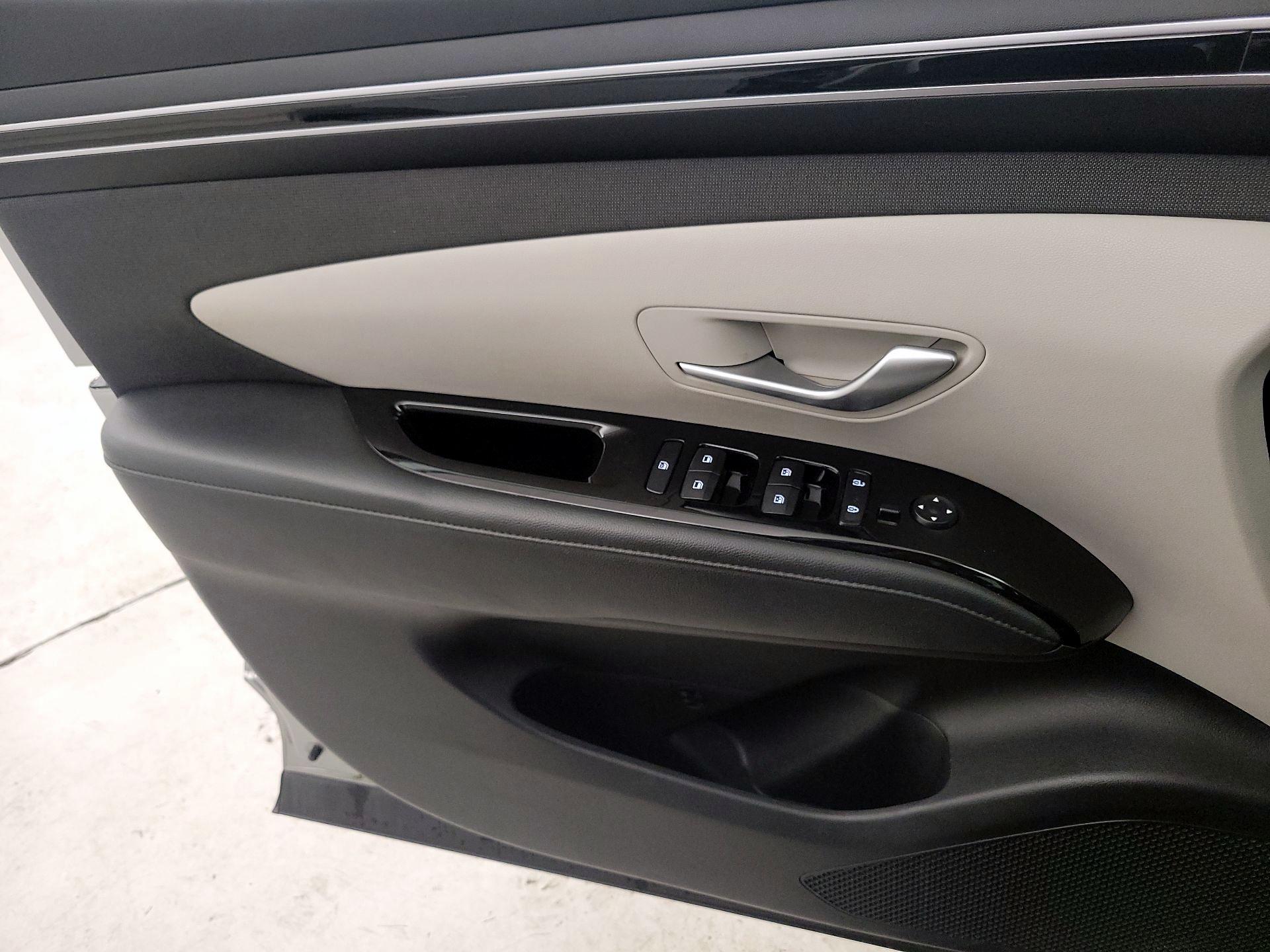 Thumbnail: 2024 Hyundai Tucson - 10