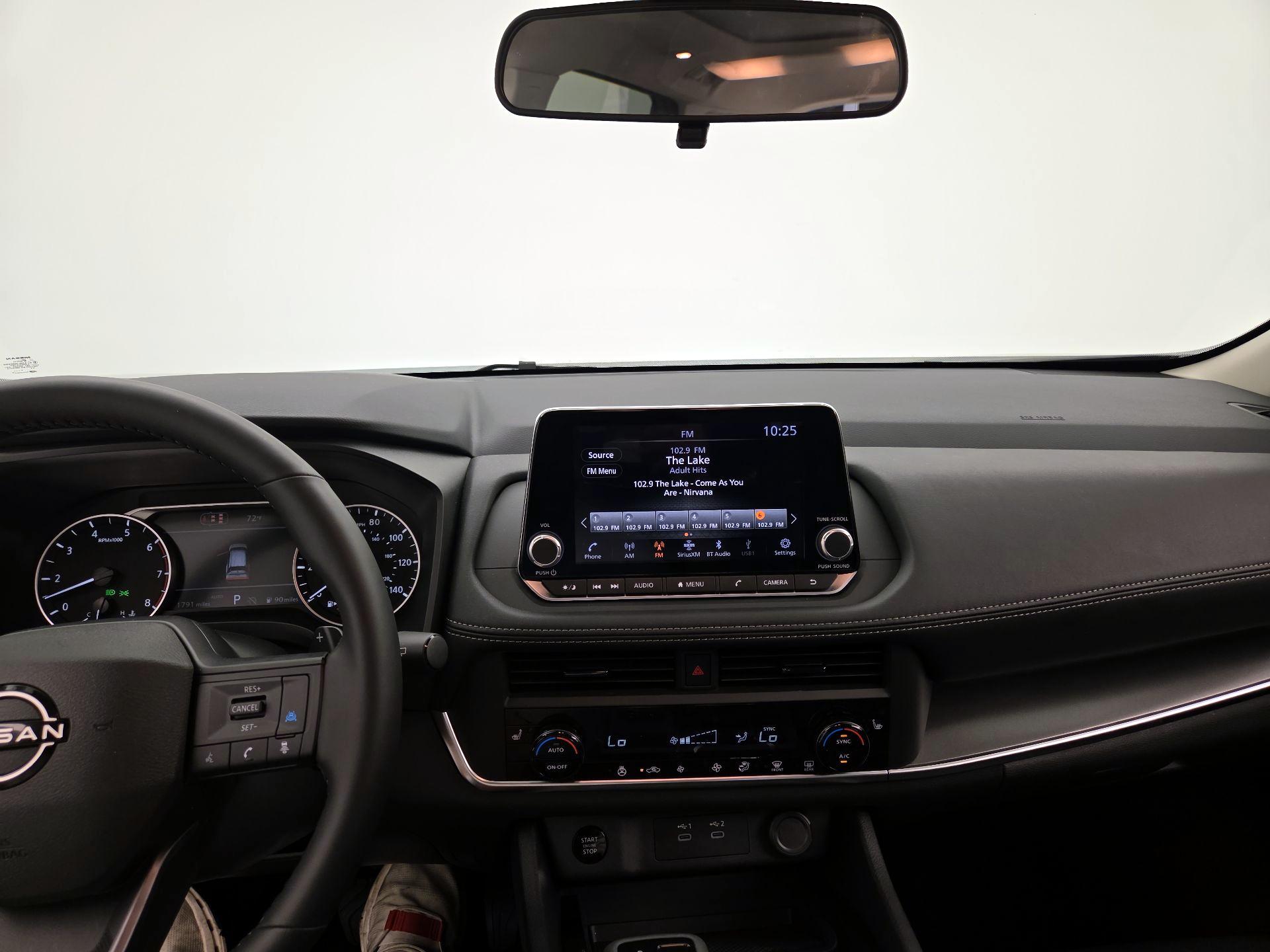Thumbnail: 2026 Nissan Rogue - 9