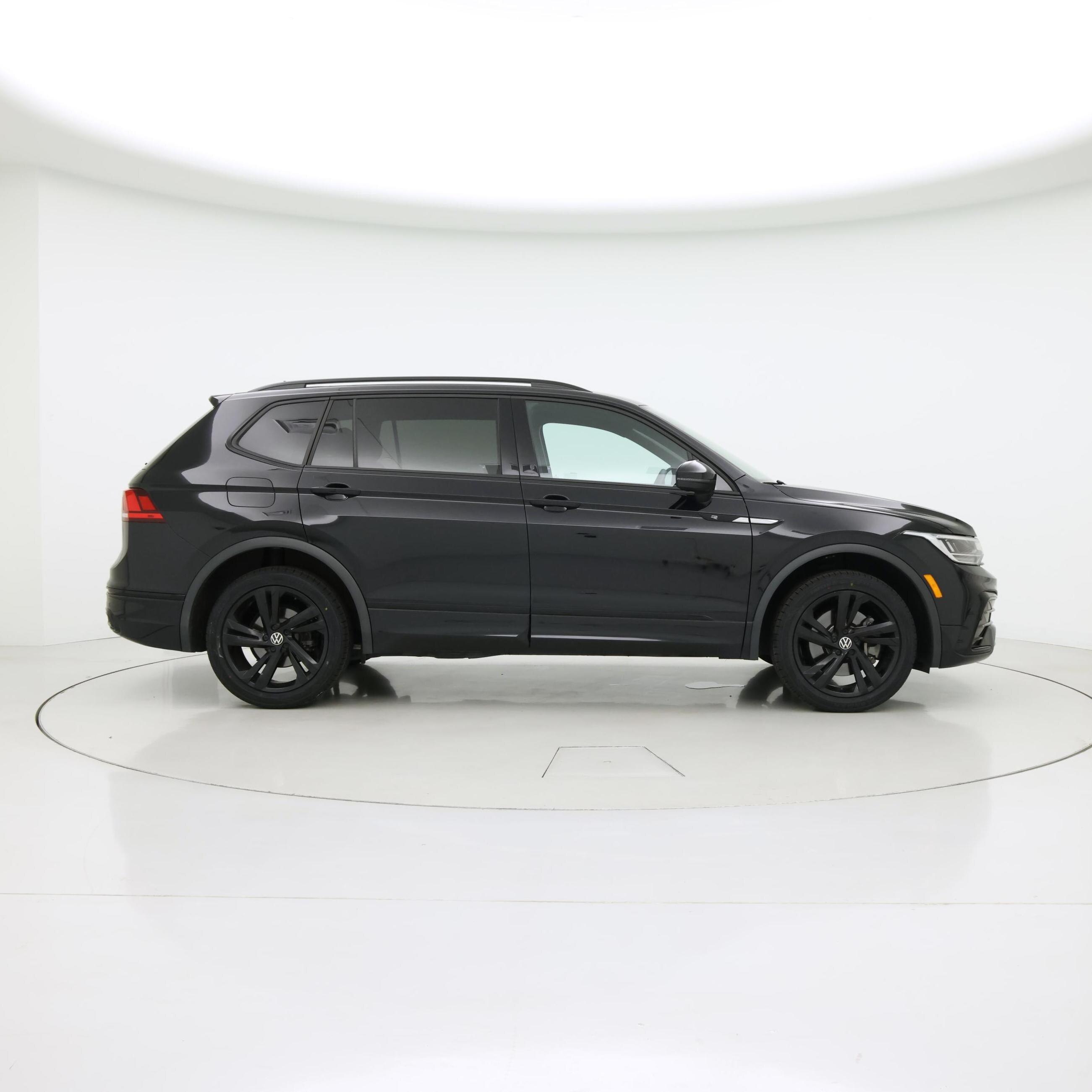Thumbnail: 2023 Volkswagen Tiguan - 7