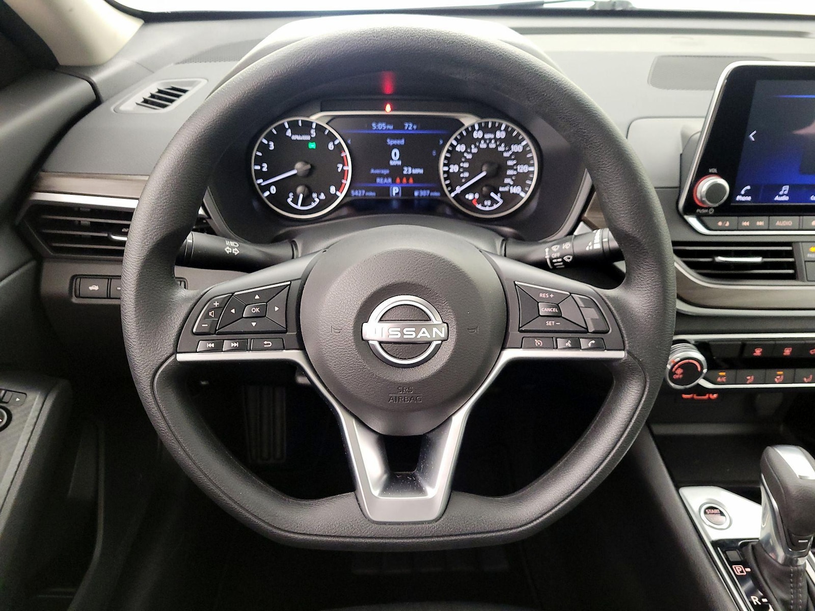 2024 Nissan Altima SV - Photo 11