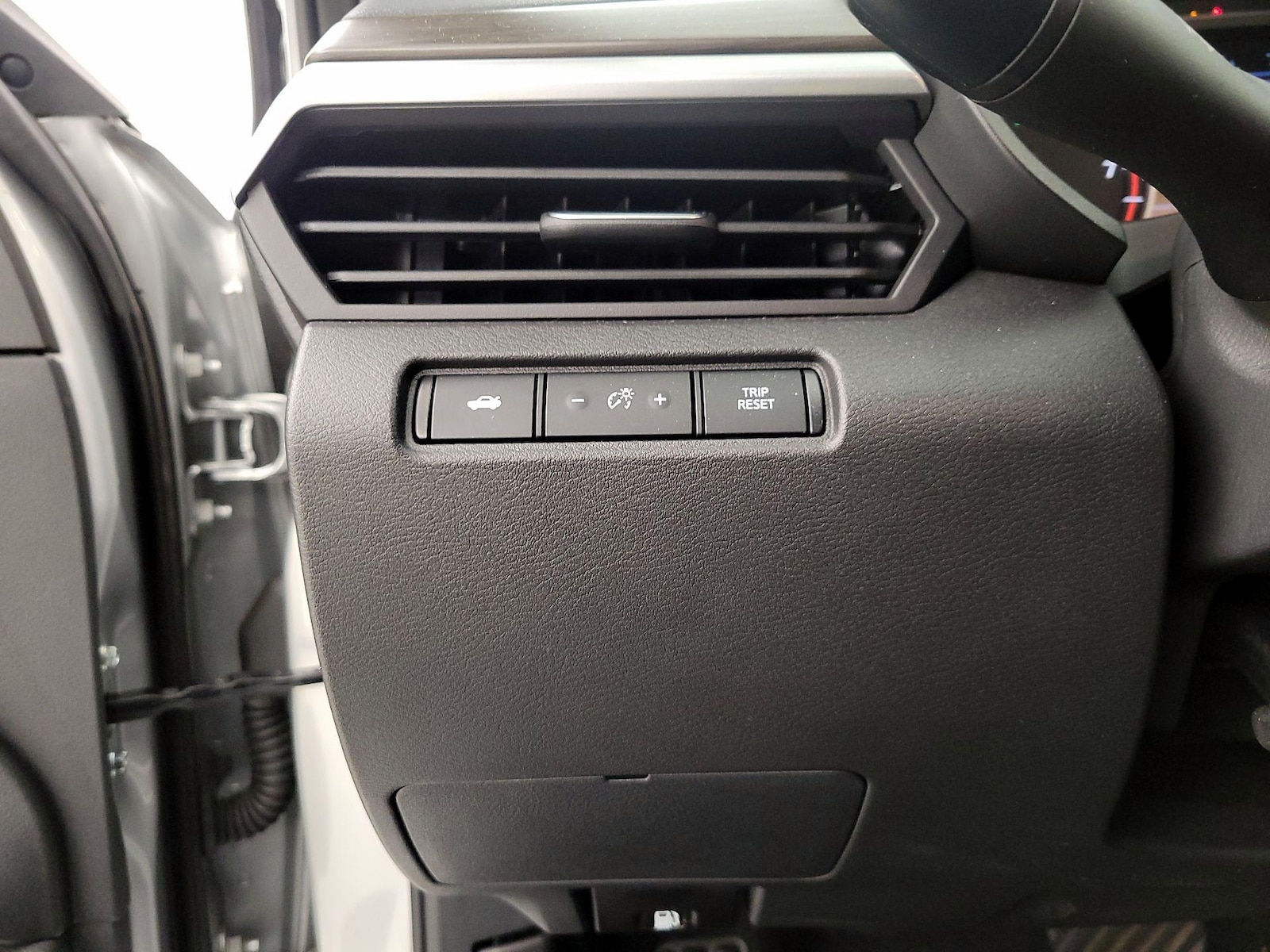 2024 Nissan Altima SV - Photo 14