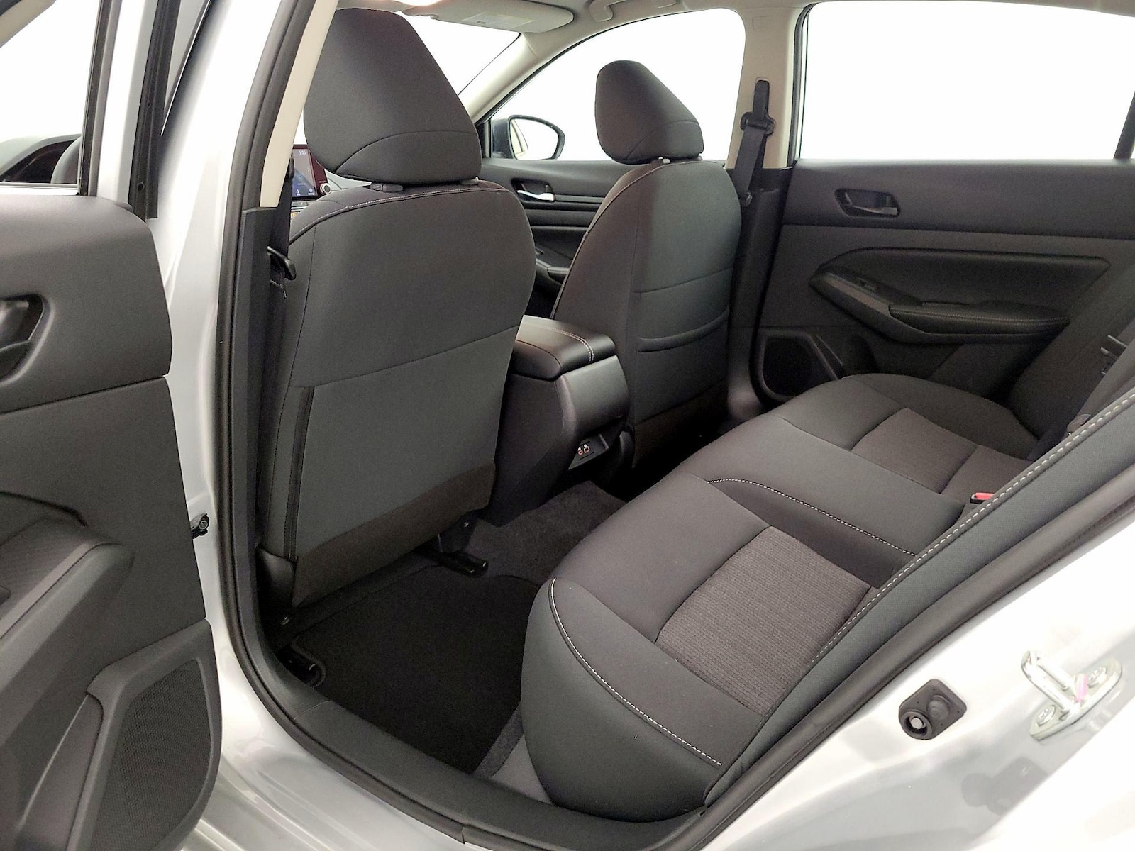 2024 Nissan Altima SV - Photo 20