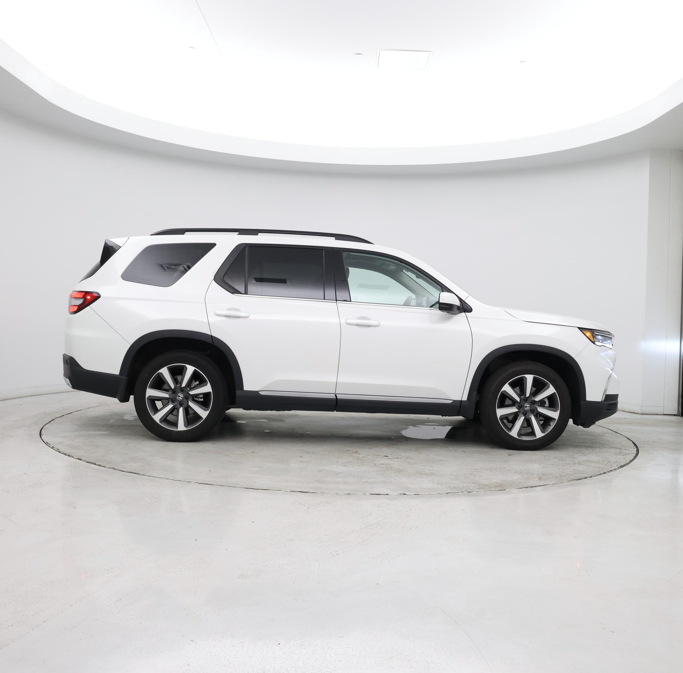 Thumbnail: 2024 Honda Pilot - 4