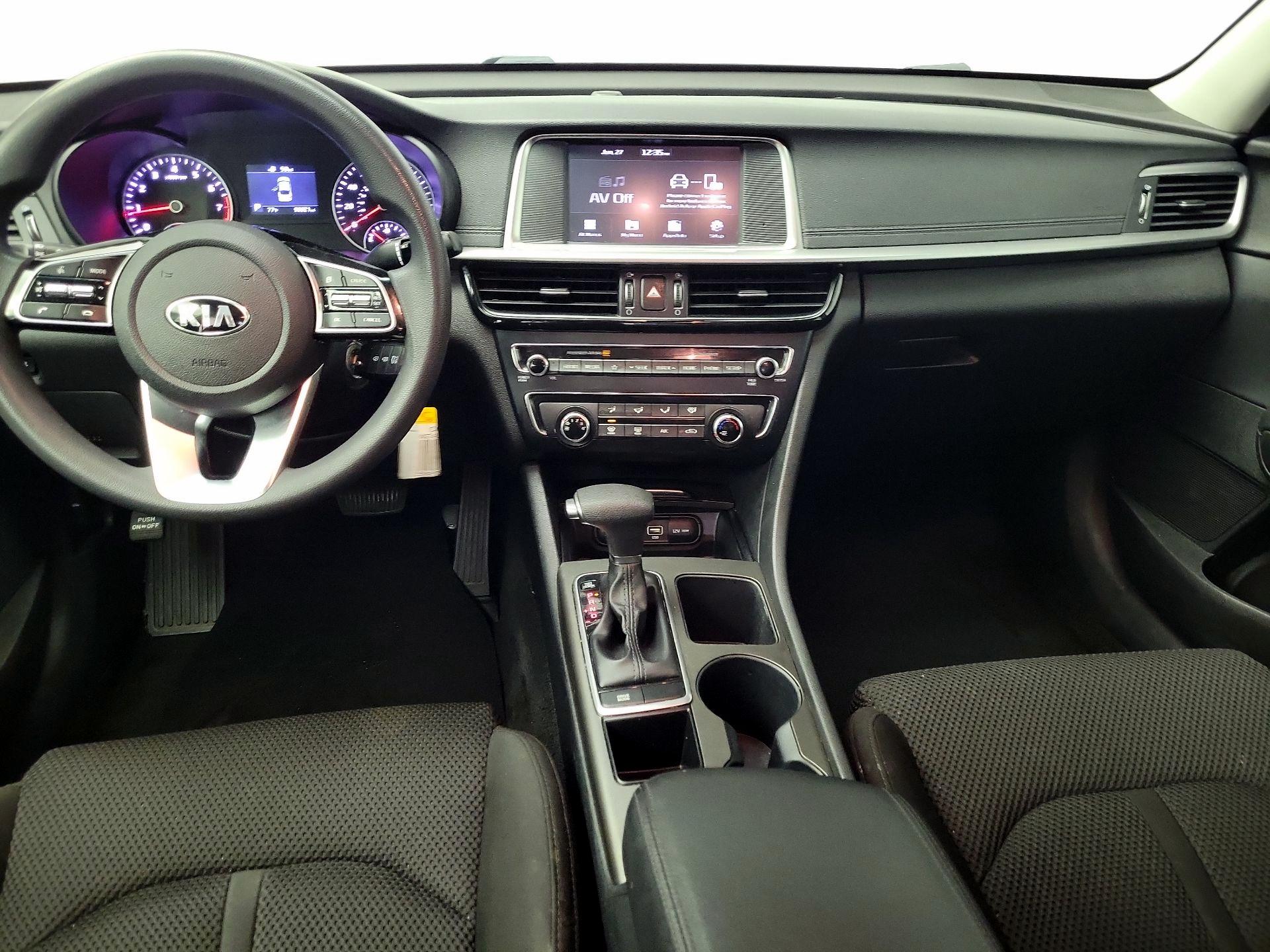 Thumbnail: 2020 Kia Optima - 9