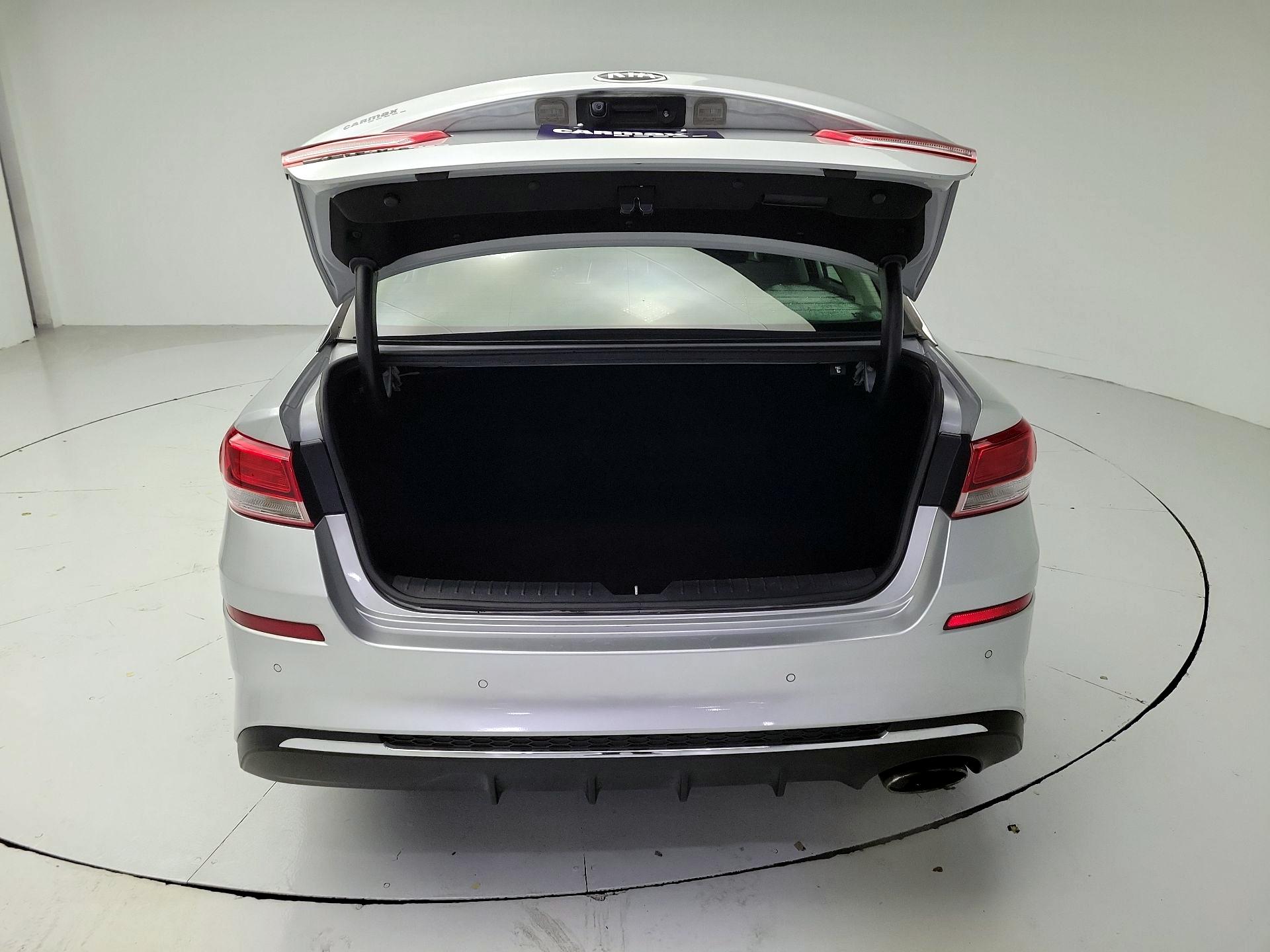 Thumbnail: 2020 Kia Optima - 20