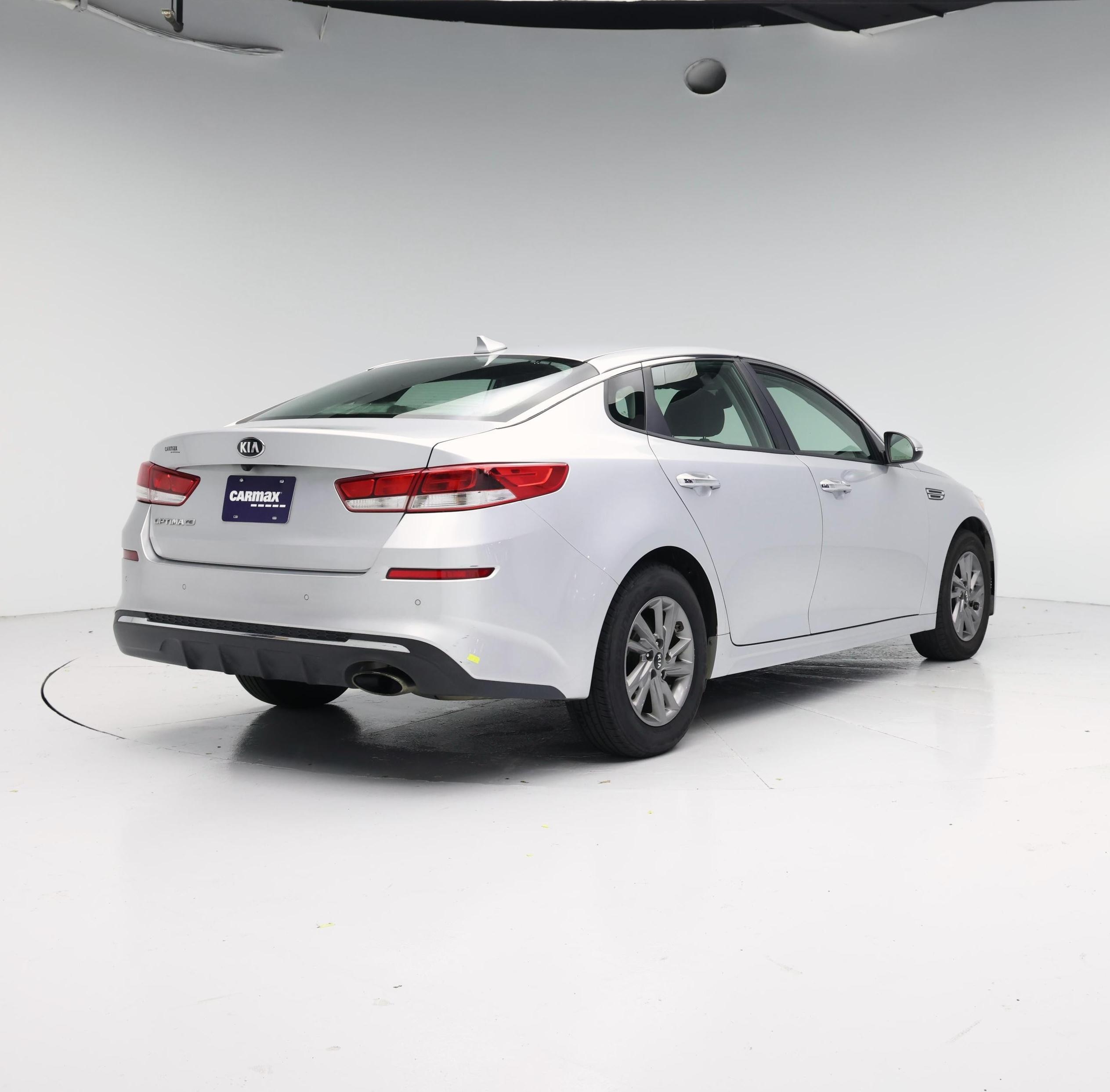 Thumbnail: 2020 Kia Optima - 8