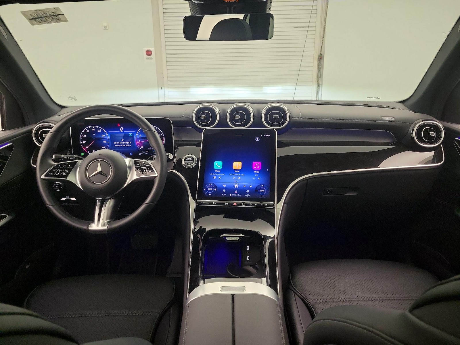 2025 Mercedes-Benz GLC Base - Photo 10