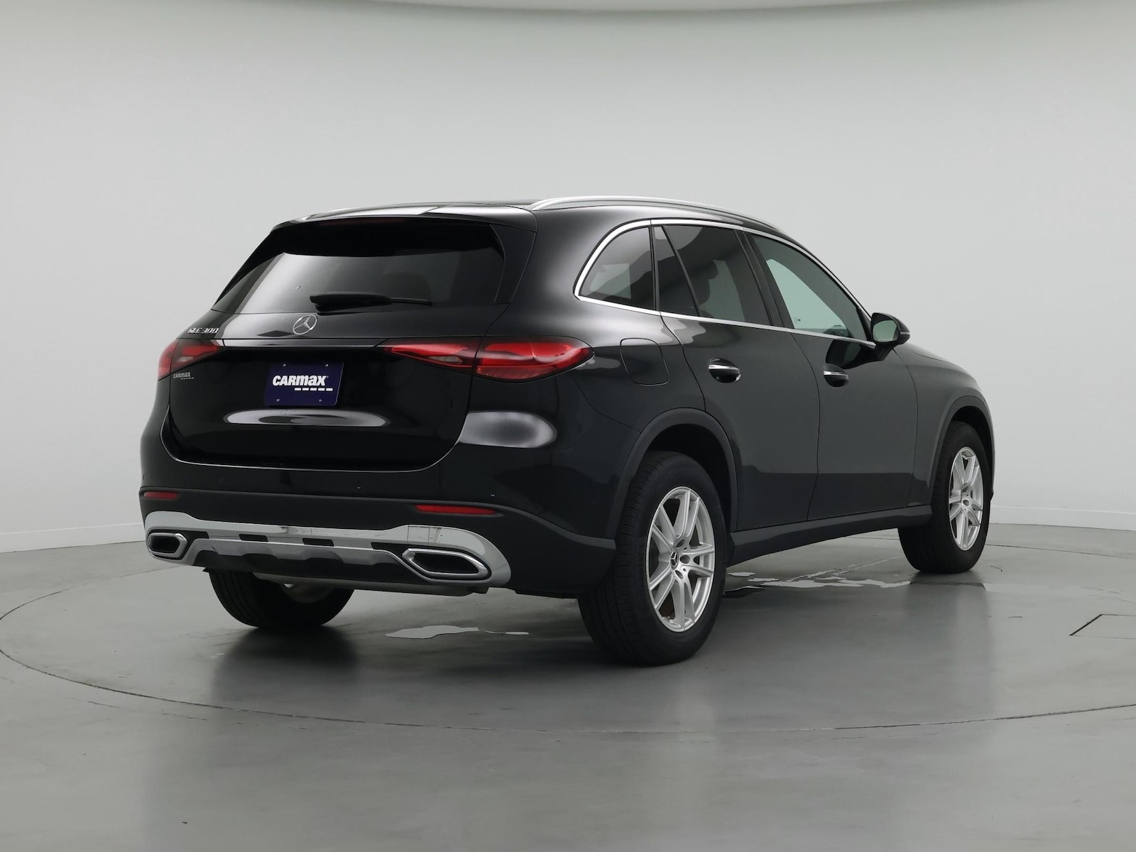 2025 Mercedes-Benz GLC Base - Photo 9