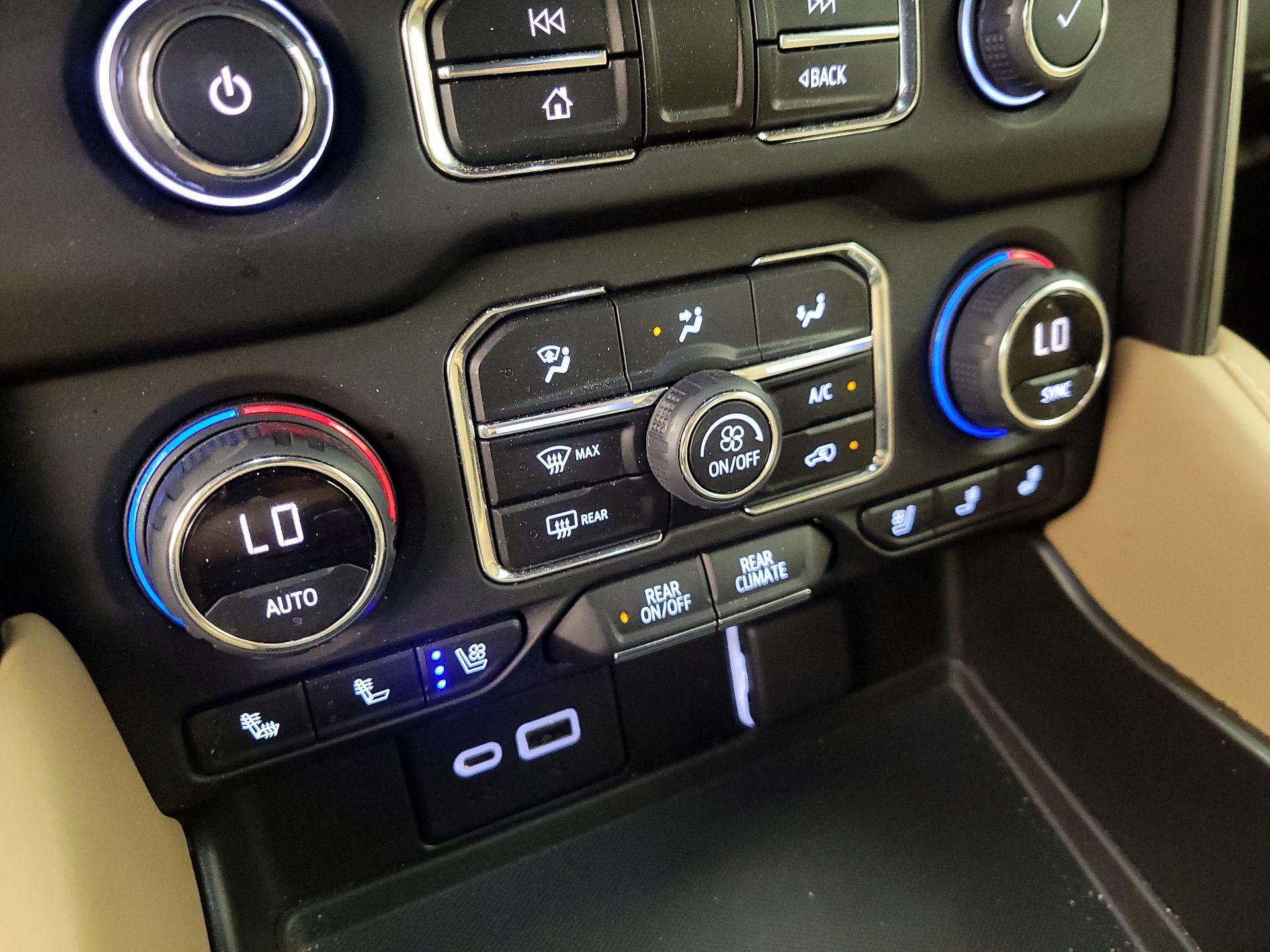 Thumbnail: 2021 Chevrolet Suburban - 17