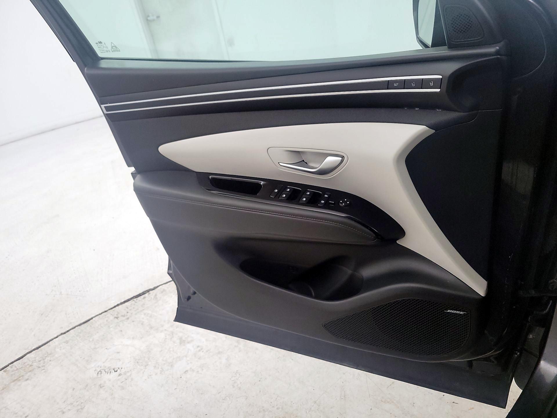 Thumbnail: 2022 Hyundai Tucson - 12