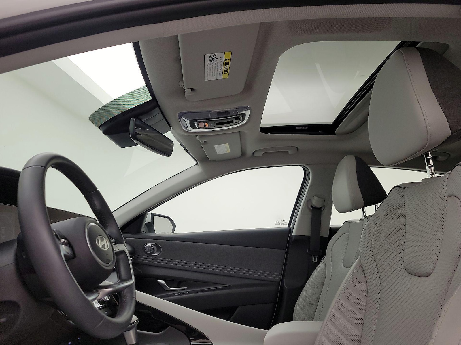 2024 Hyundai Elantra Limited - Photo 21