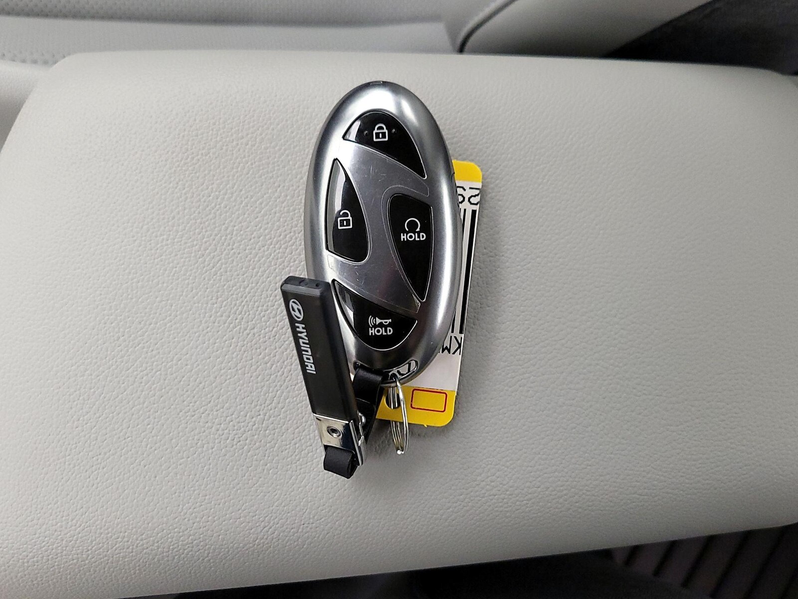2024 Hyundai Elantra Limited - Photo 25