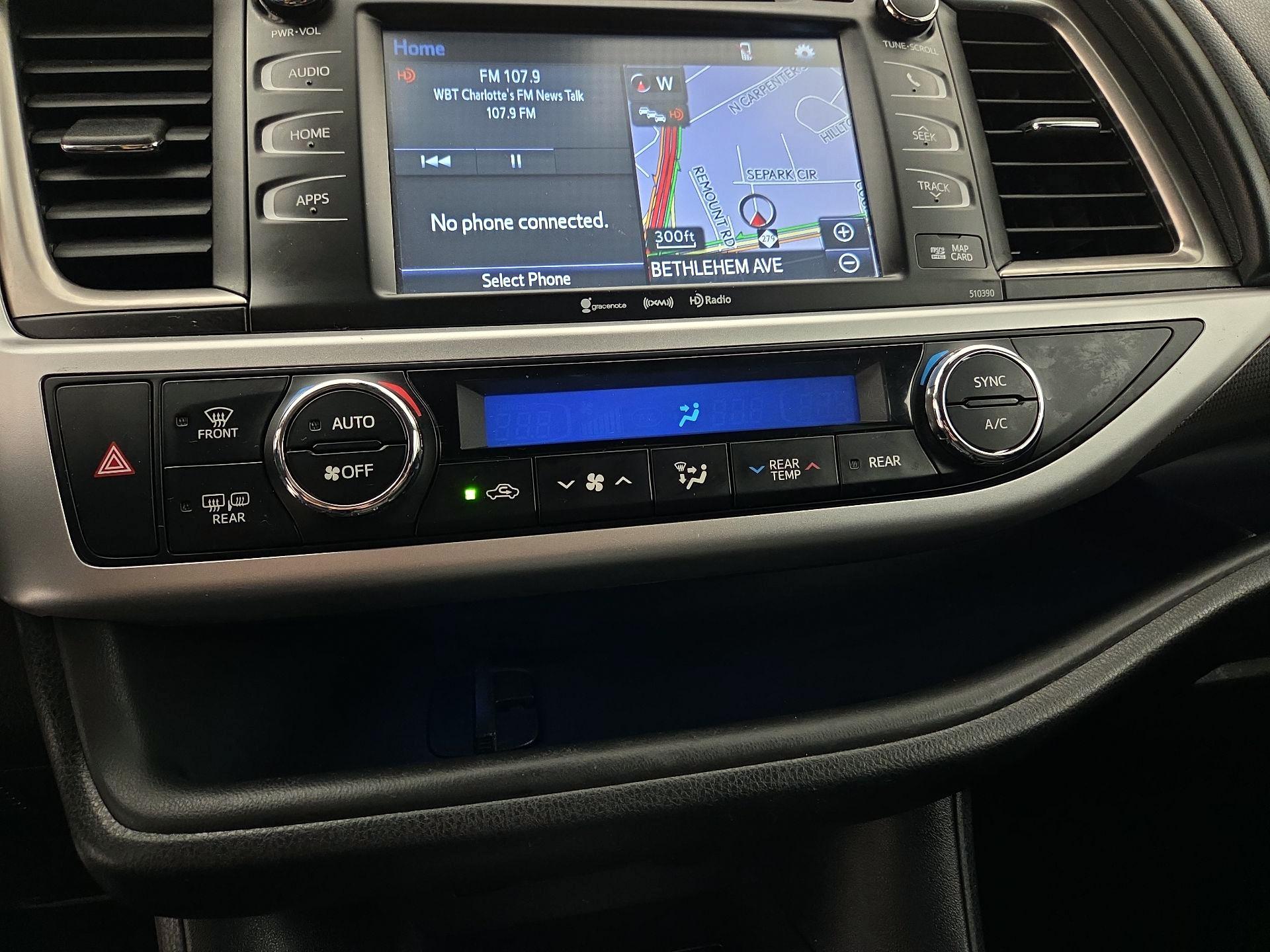 Thumbnail: 2019 Toyota Highlander - 17