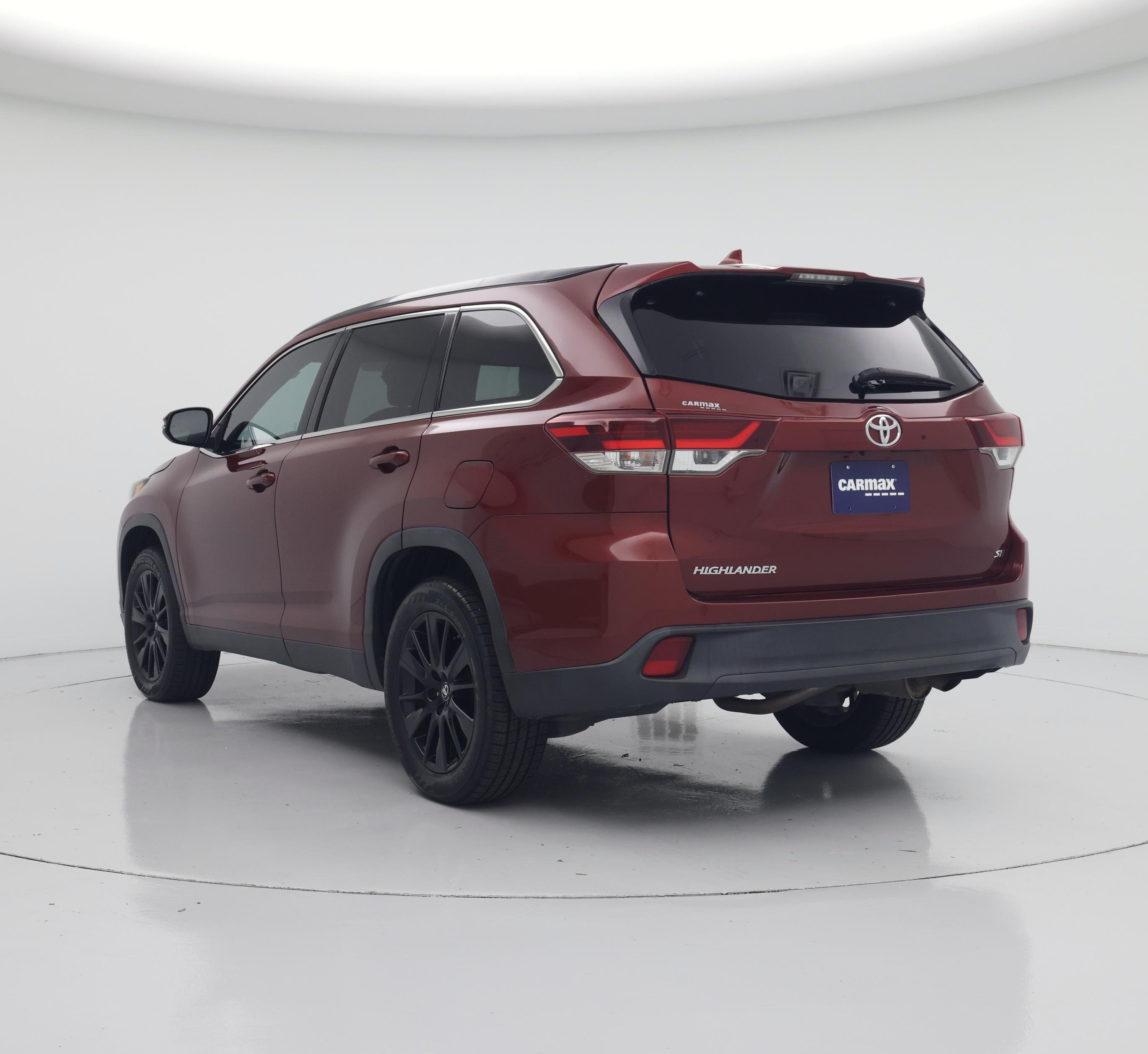 Thumbnail: 2019 Toyota Highlander - 2
