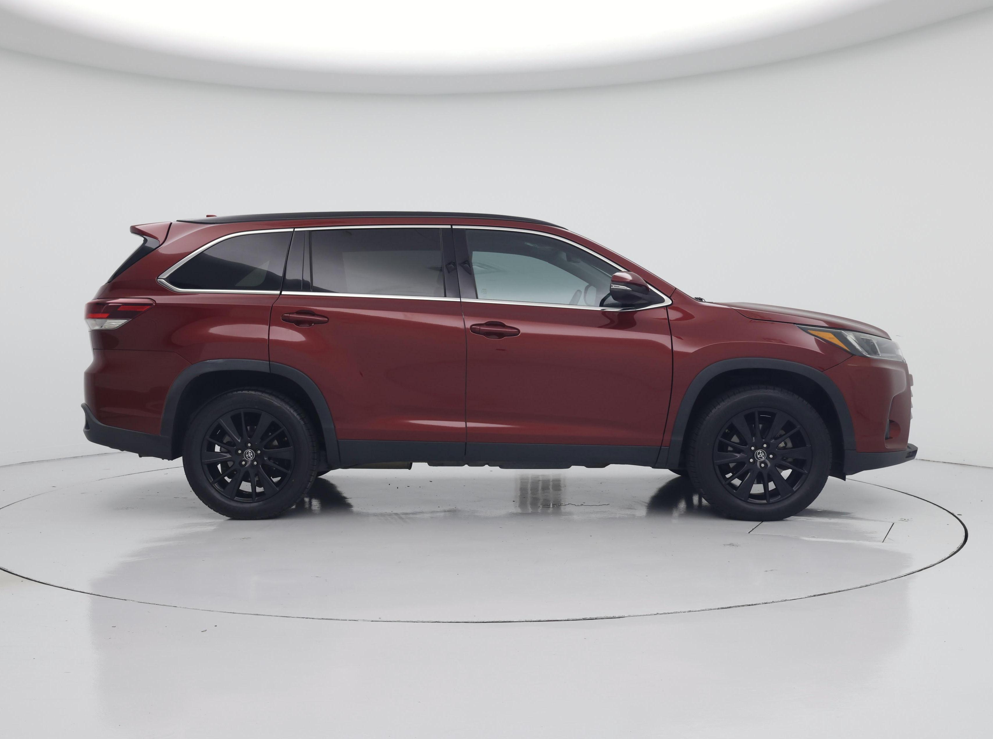 Thumbnail: 2019 Toyota Highlander - 7