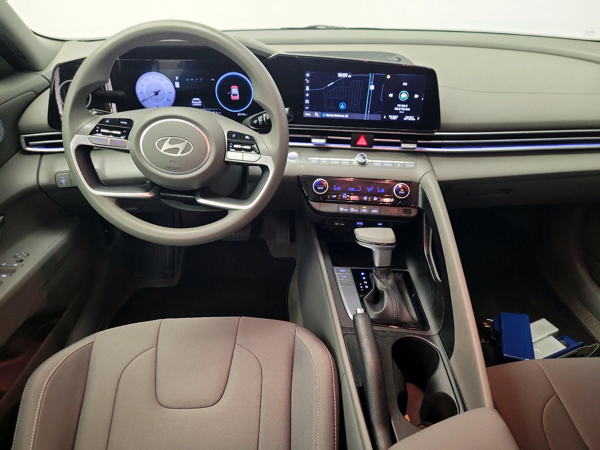 Thumbnail: 2024 Hyundai Elantra - 9