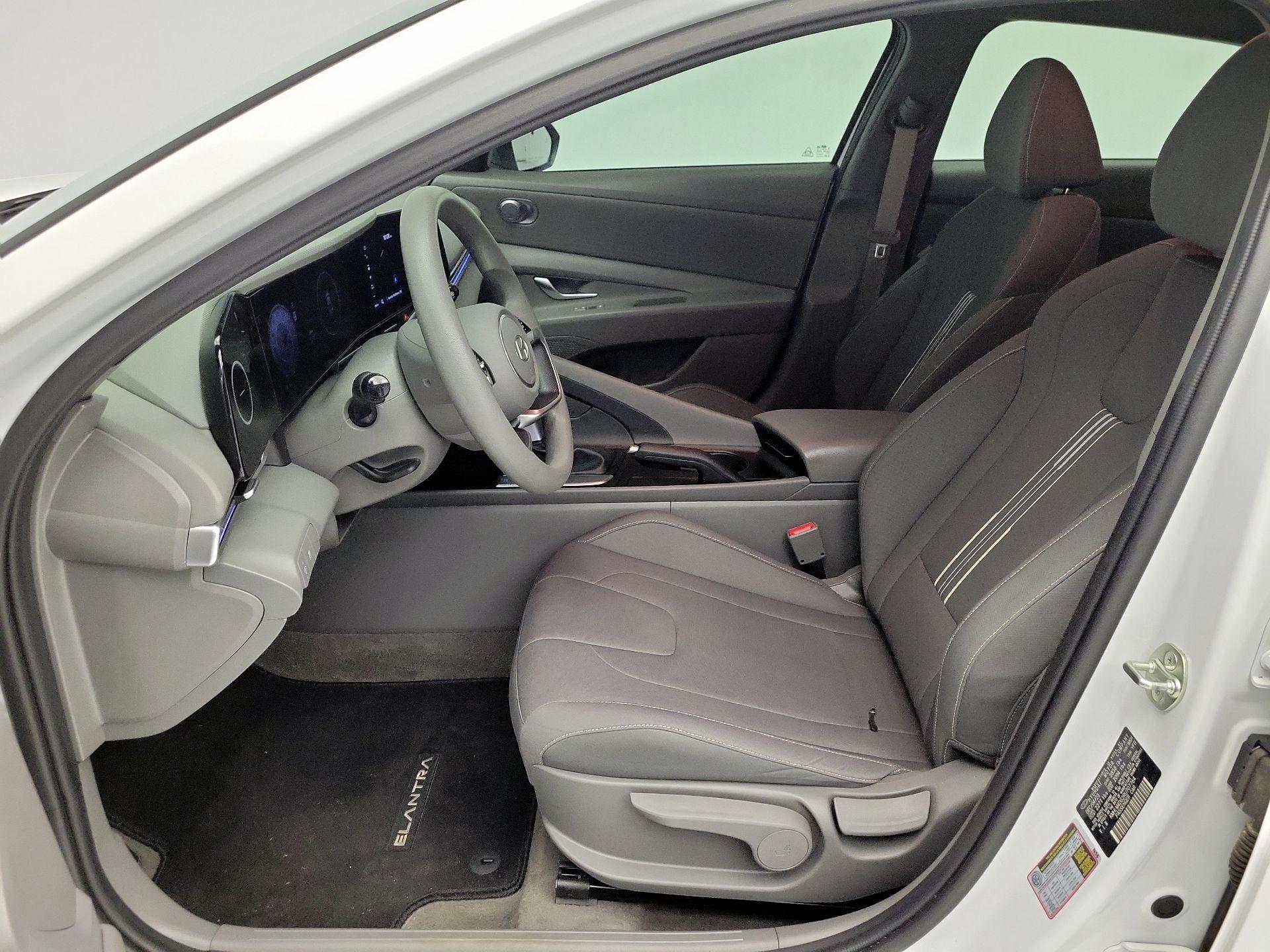 Thumbnail: 2024 Hyundai Elantra - 11