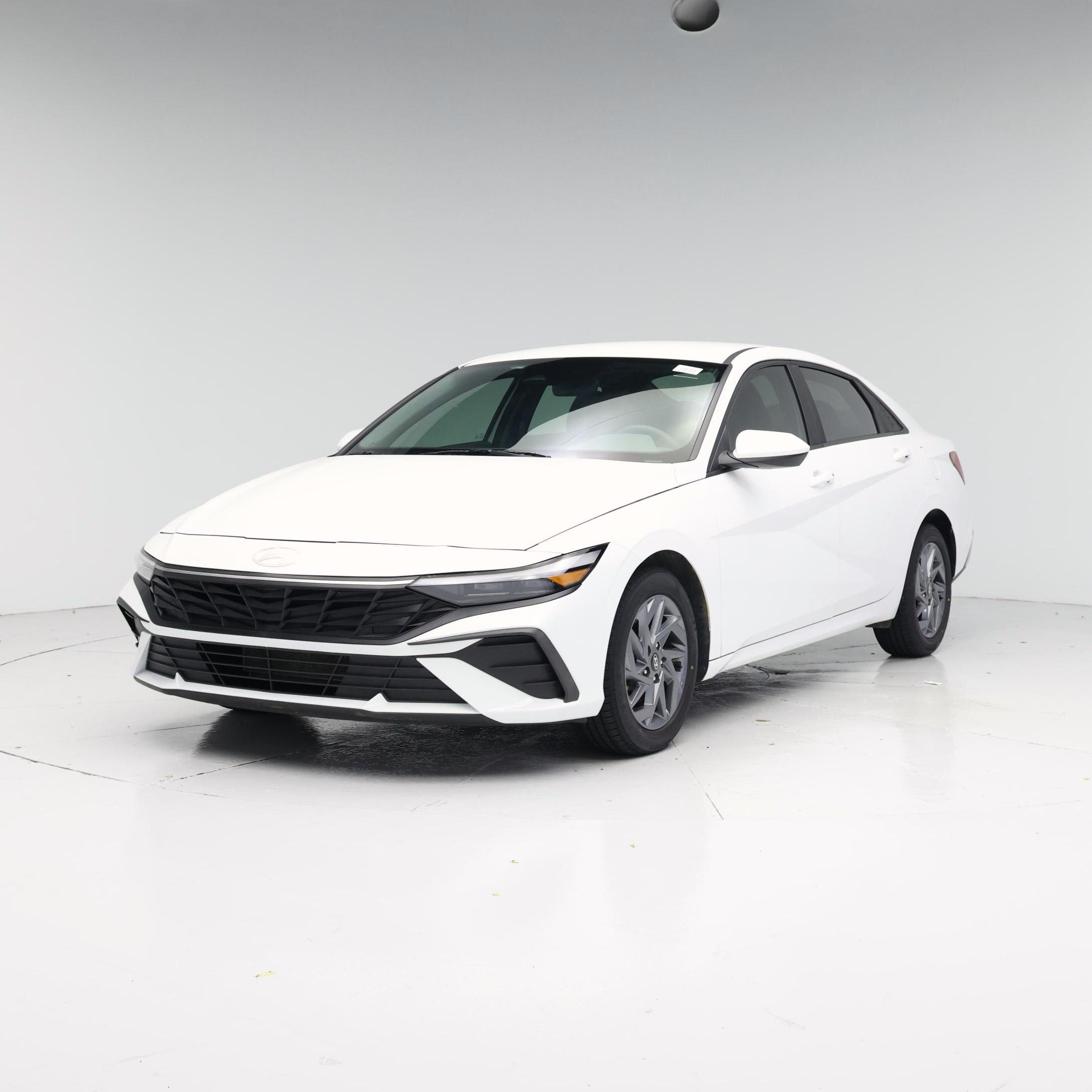 Thumbnail: 2024 Hyundai Elantra - 4